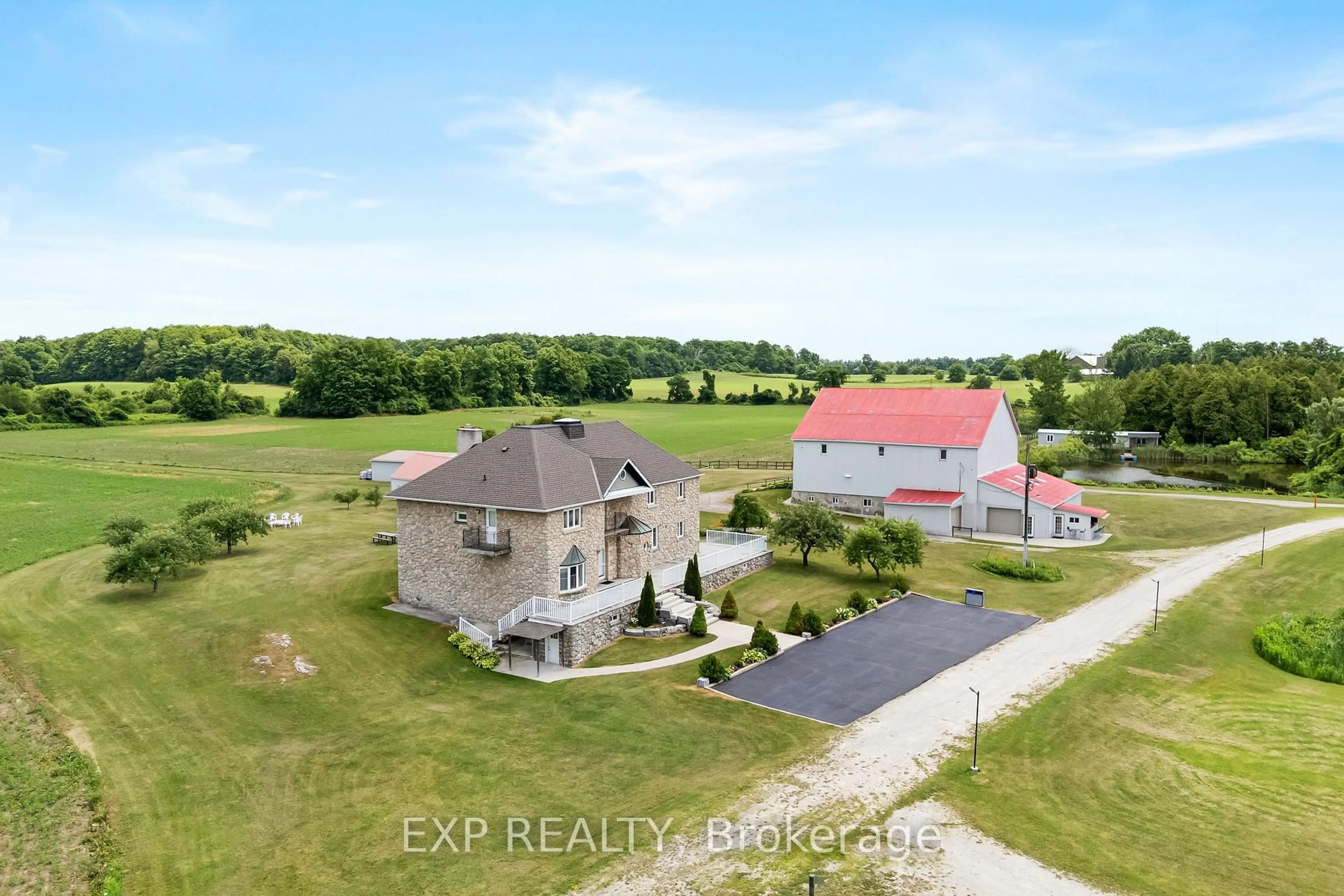 A pic from outside/outdoor area/front of a property/back of a property/a pic from drone, building for 11677 Regional Rd 25, Halton Hills Ontario L7J 2M1