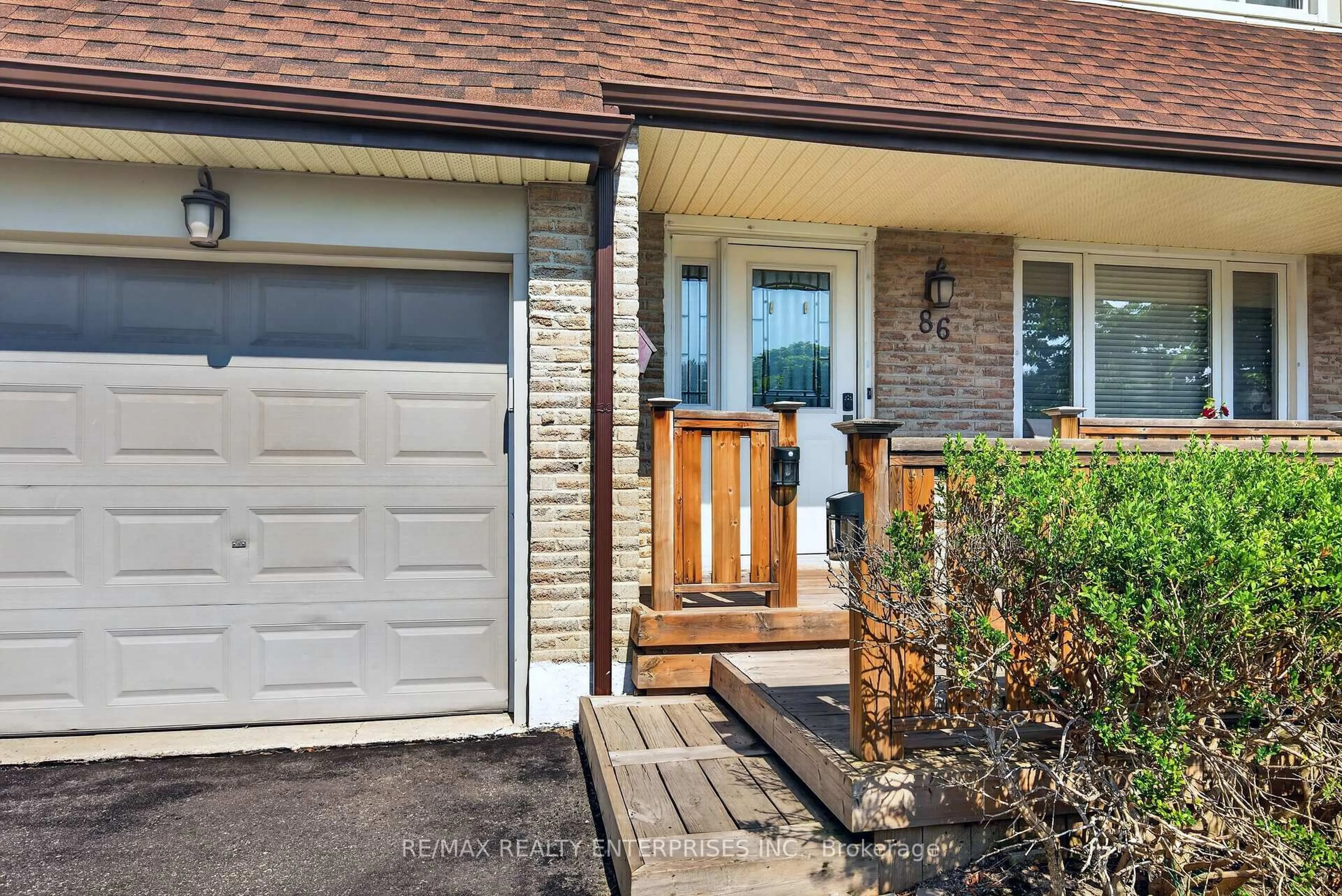 Unknown for 86 Bow River Cres, Mississauga Ontario L5N 1J2