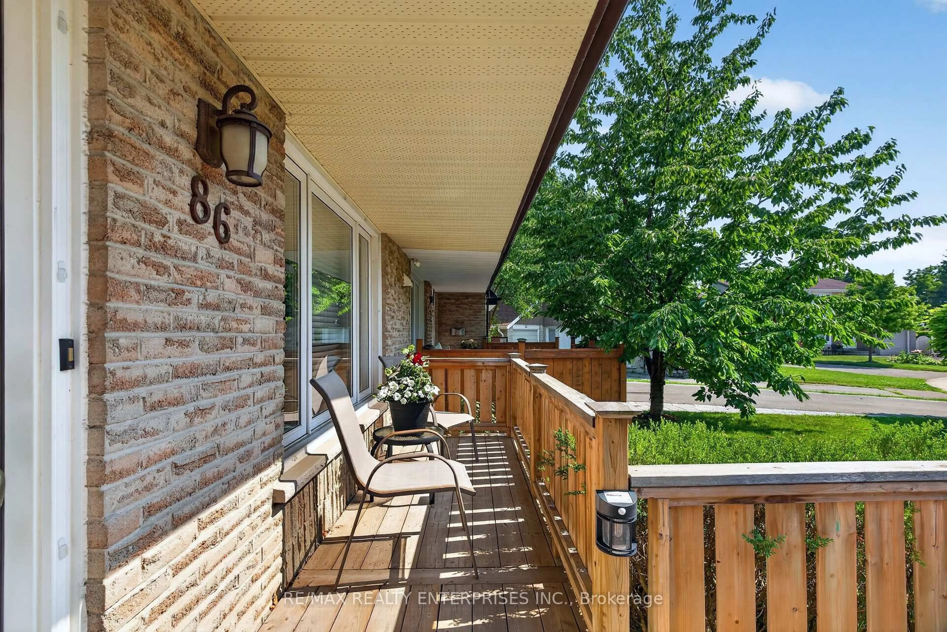 Patio, unknown for 86 Bow River Cres, Mississauga Ontario L5N 1J2