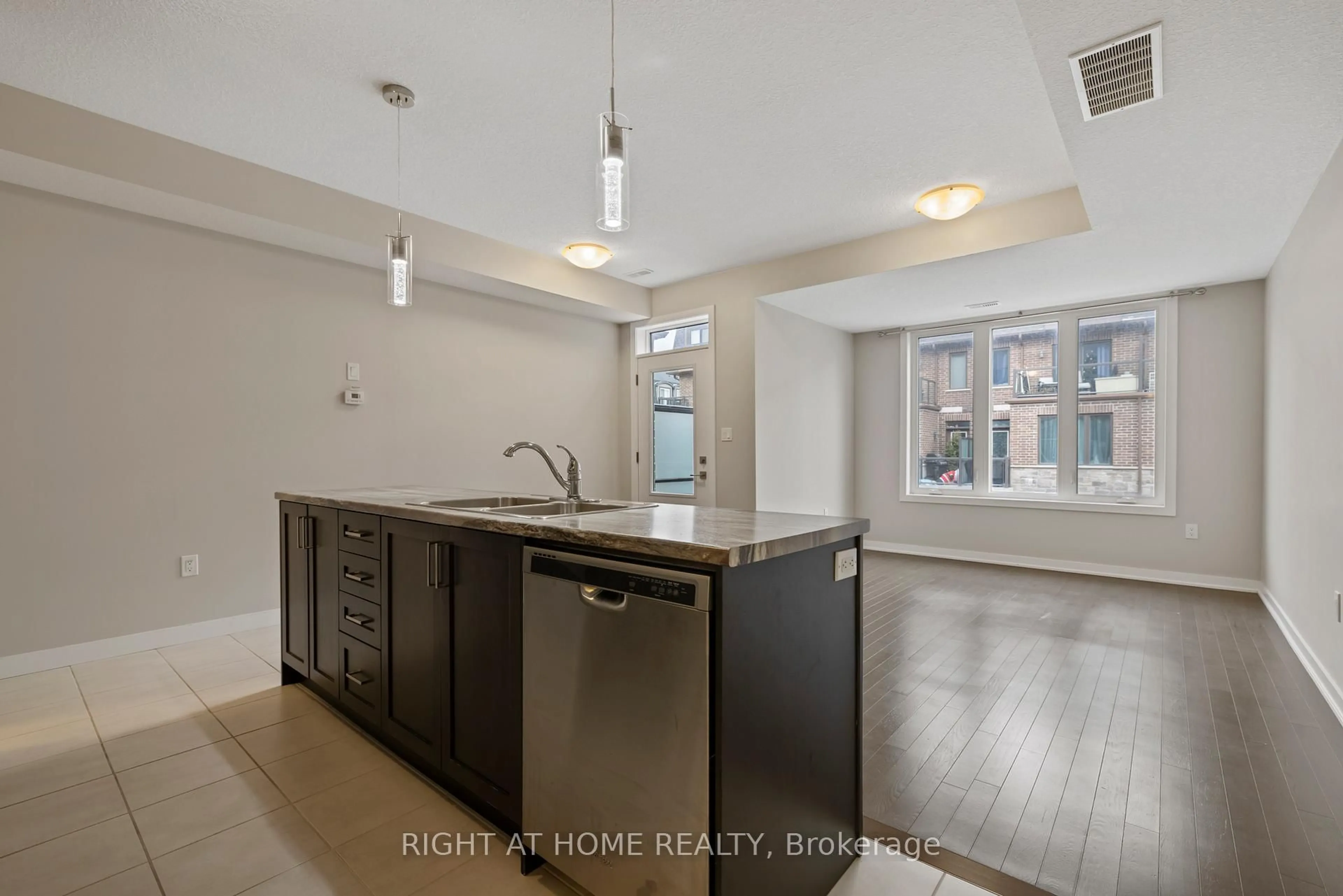 Open concept kitchen, unknown for 445 Ontario St #56, Milton Ontario L3Y 2K6