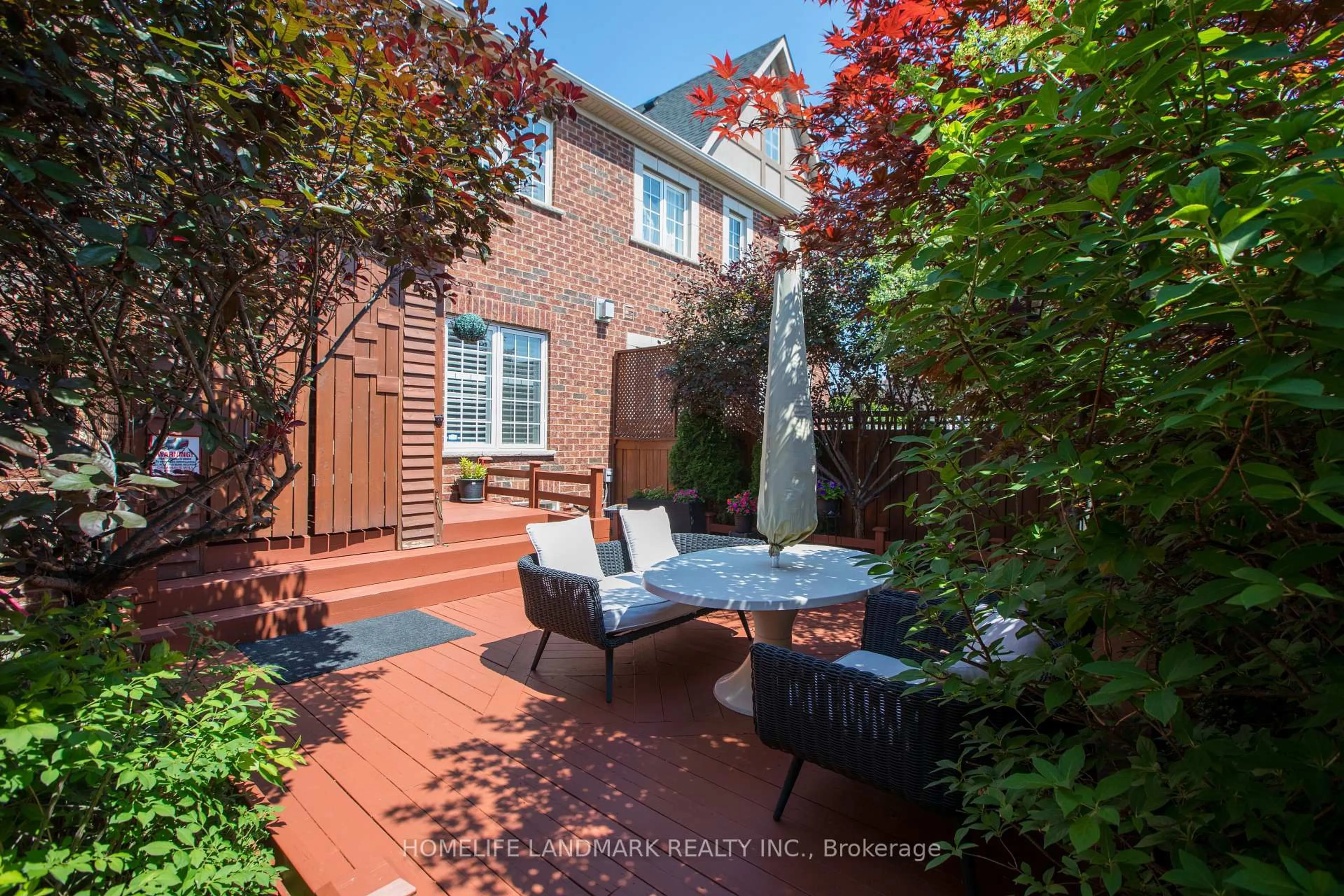 Patio, street for 3432 Eglinton Ave, Mississauga Ontario L5M 7P2