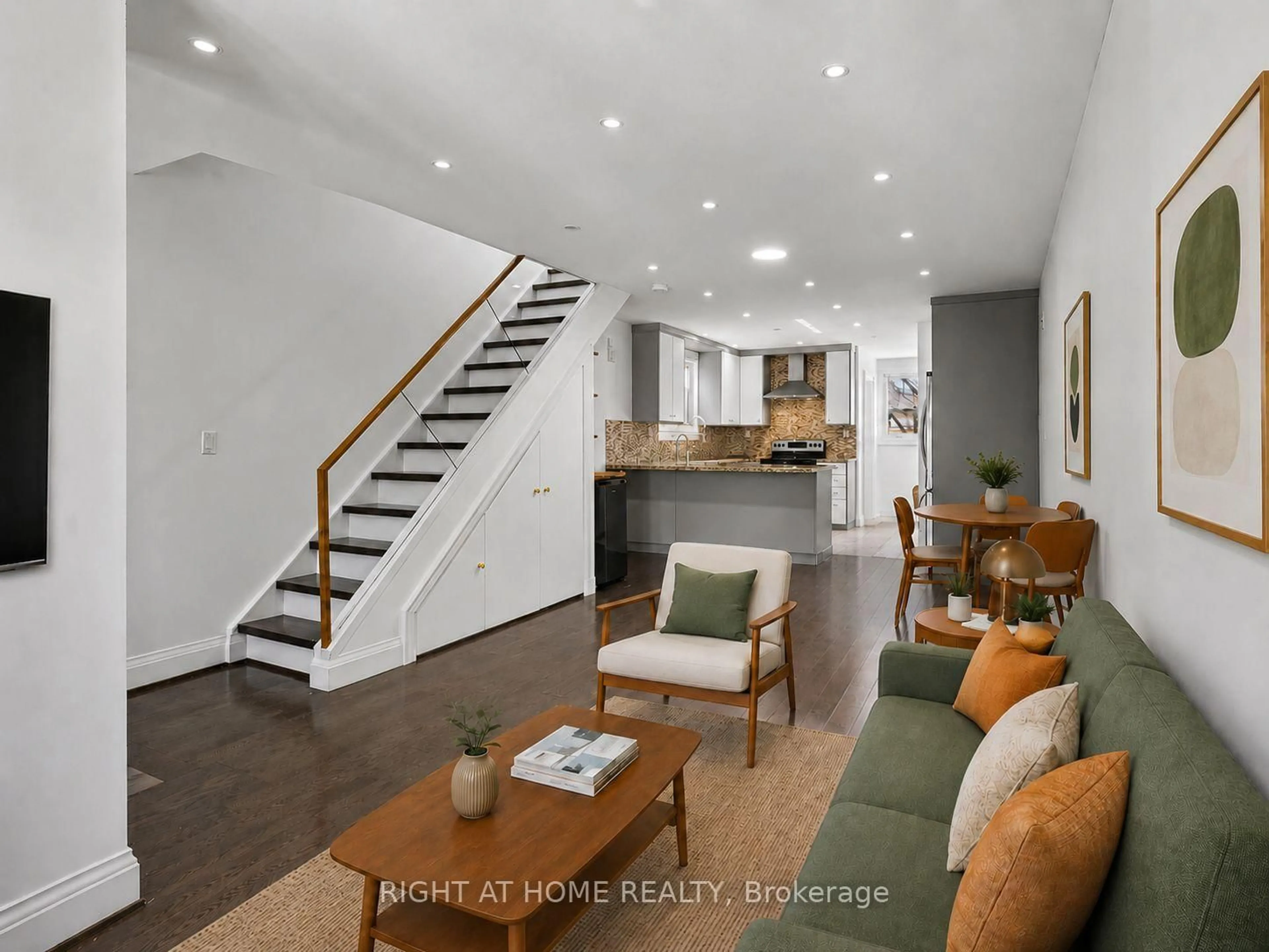 Unknown for 174 Rosethorn Ave, Toronto Ontario M6N 3L4