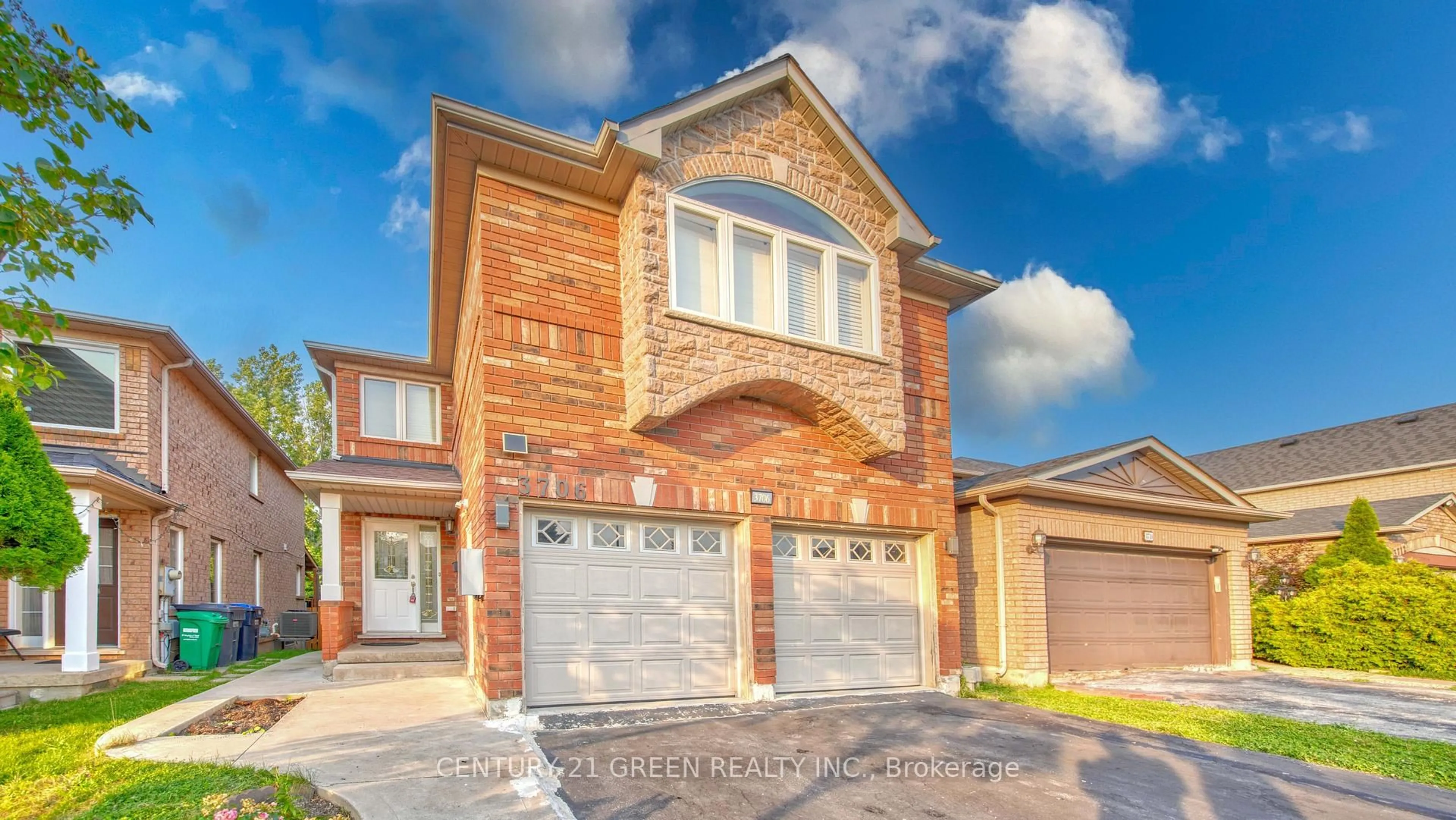 Home with brick exterior material, street for 3706 Forest Bluff Cres, Mississauga Ontario L5N 7W7