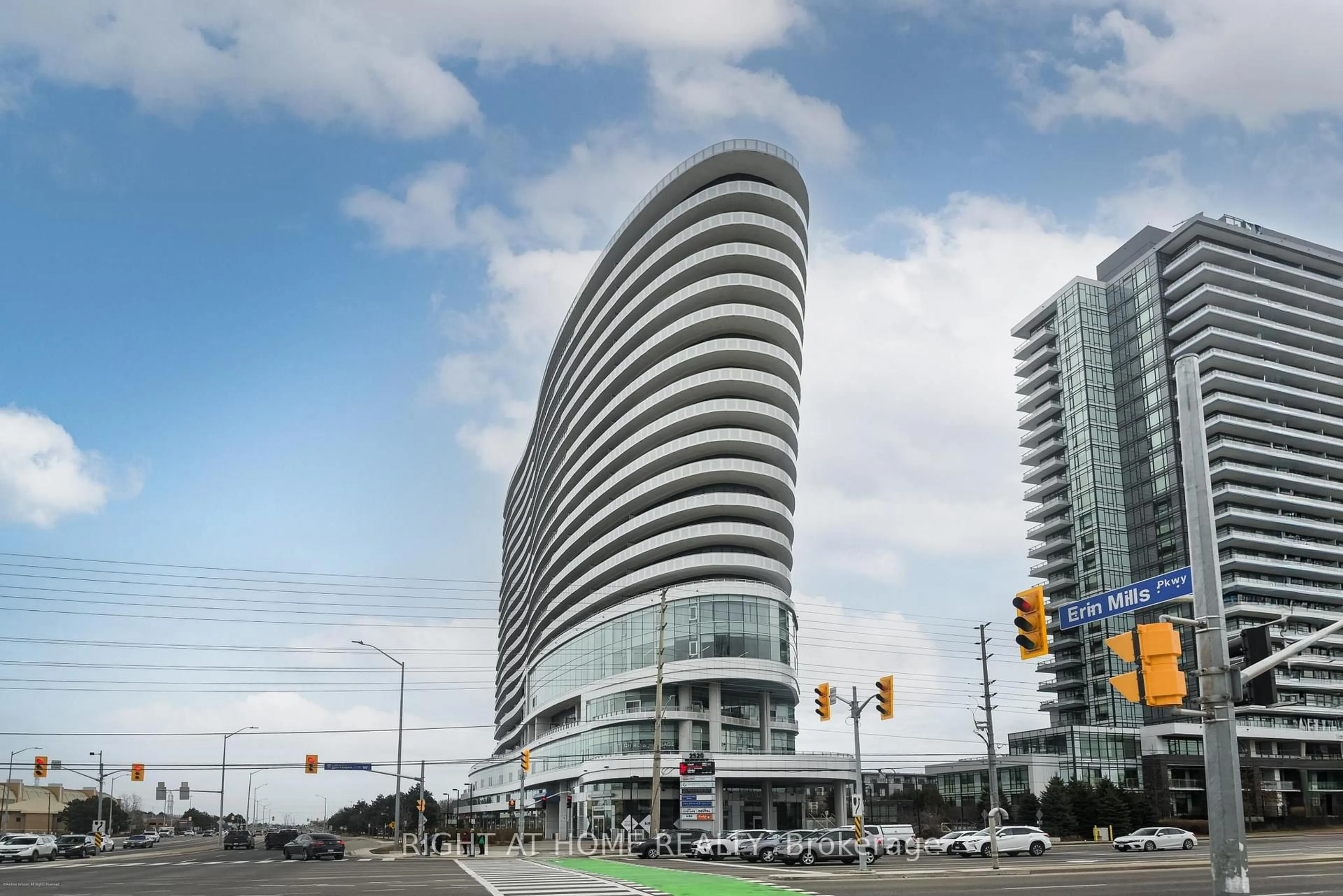 Blurry image for 2520 Eglinton Ave #1602, Mississauga Ontario L5M 0Y4