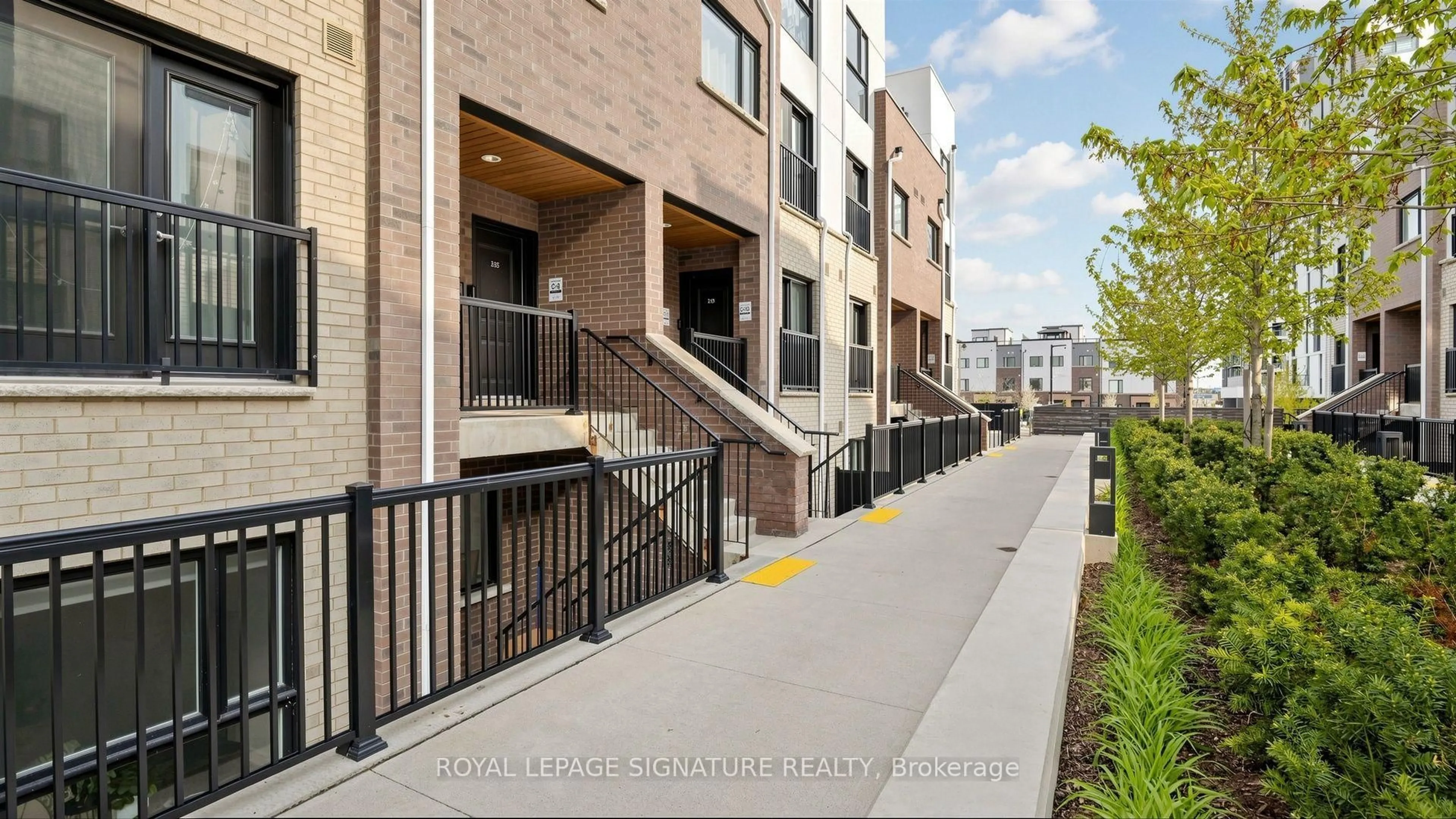 Patio, street for 349 Wheat Boom Dr #222, Oakville Ontario L6H 7X5
