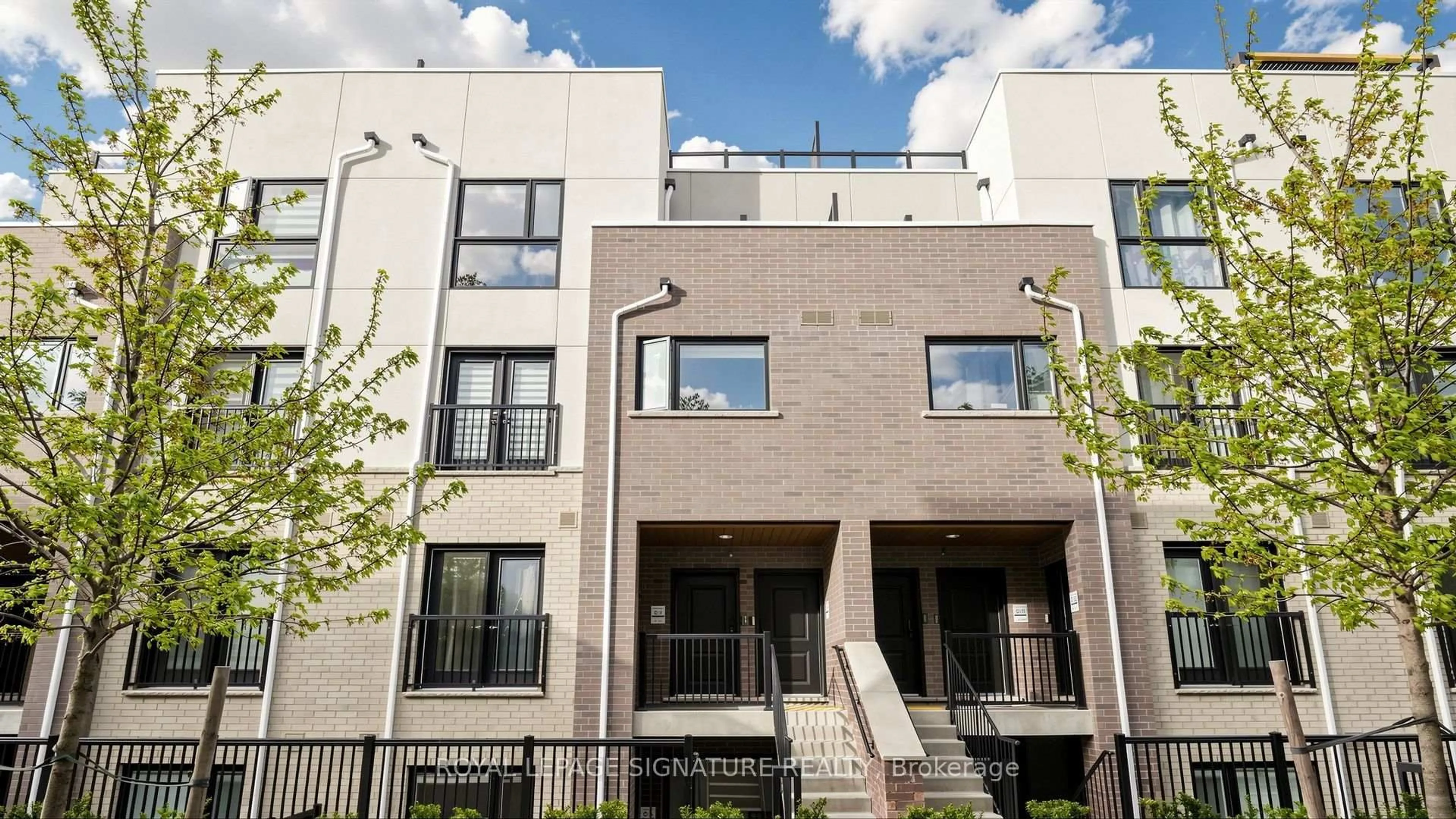Home with brick exterior material, street for 349 Wheat Boom Dr #222, Oakville Ontario L6H 7X5