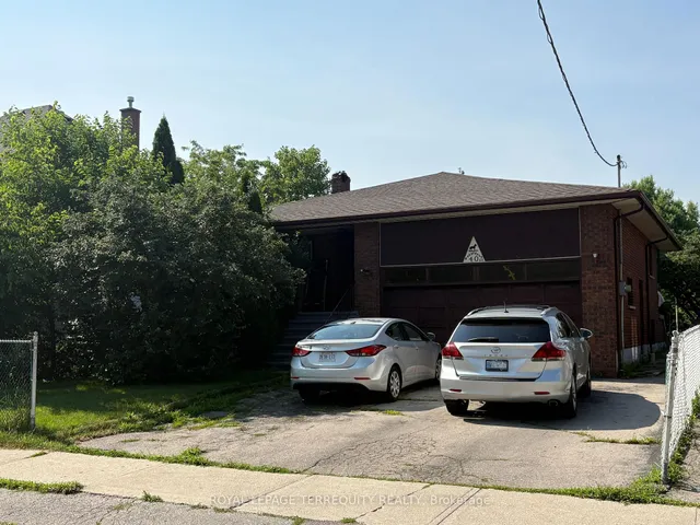 40 MacDonald St, Toronto