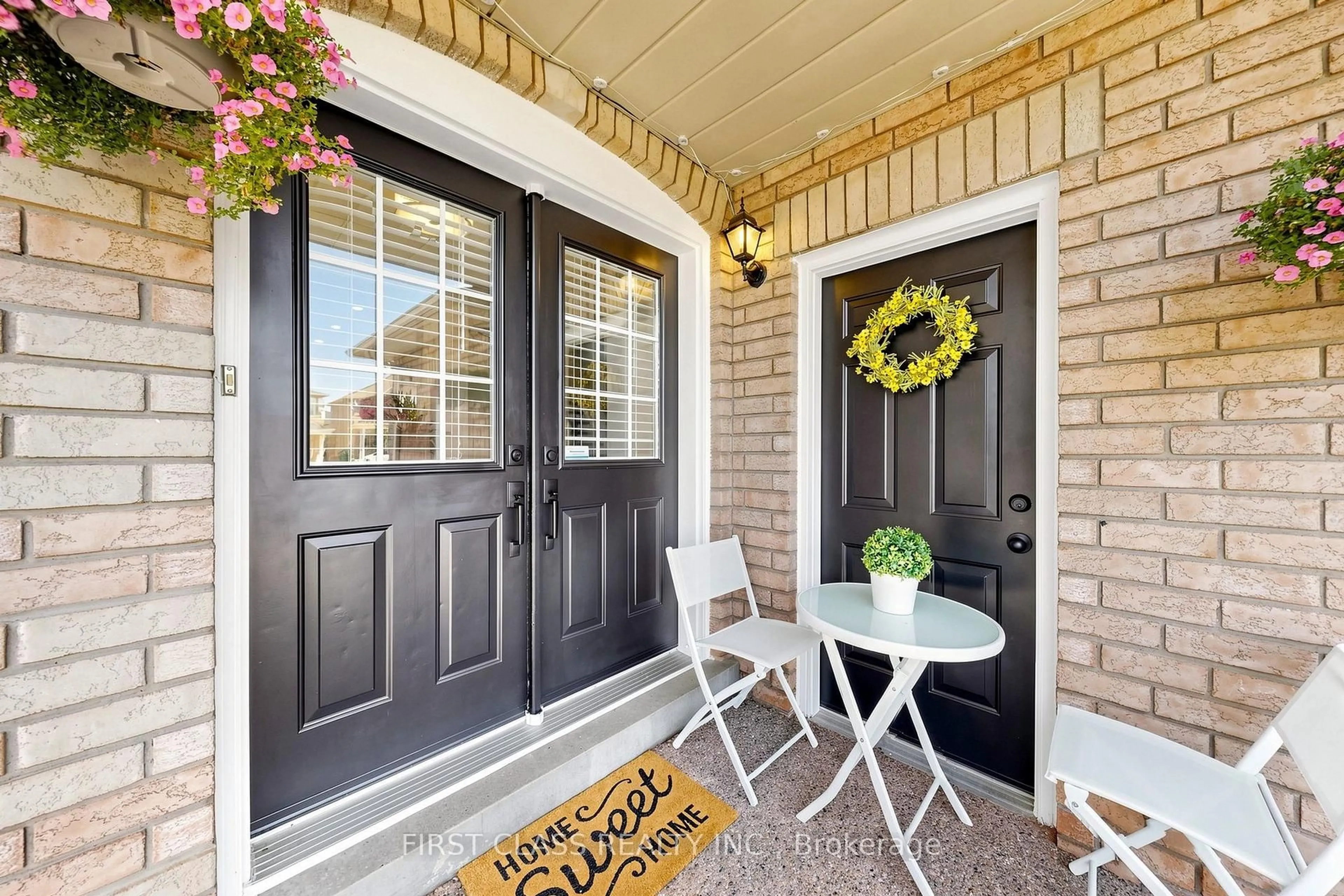 Indoor entryway for 175 Tiller Tr, Brampton Ontario L6X 4S9