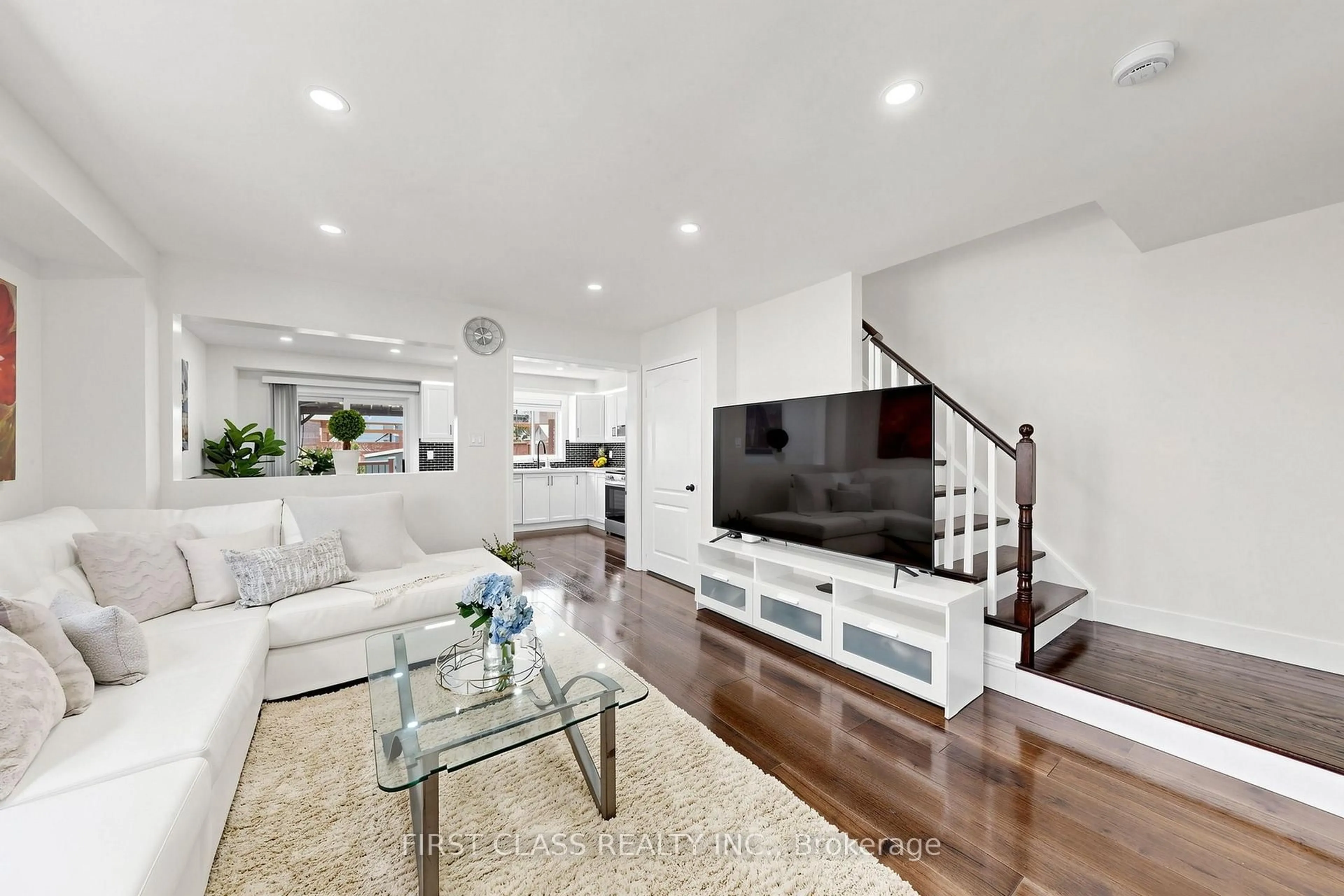 Living room with furniture, unknown for 175 Tiller Tr, Brampton Ontario L6X 4S9