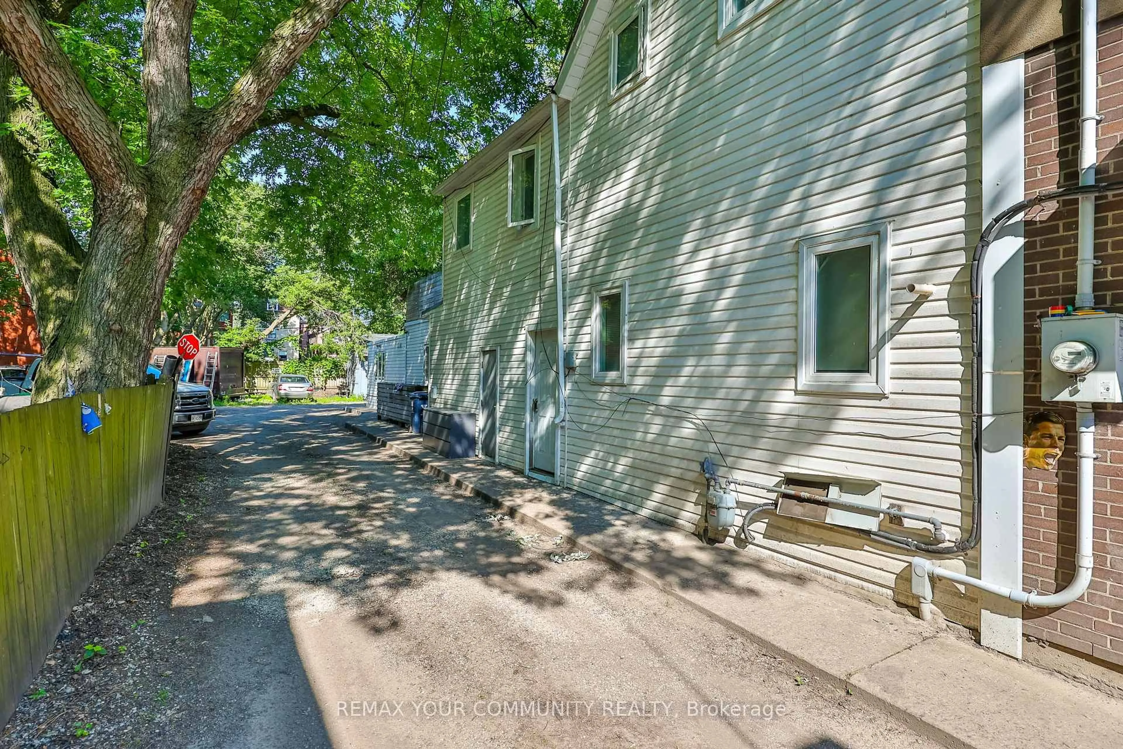 Unknown for 316 Dufferin St, Toronto Ontario M6K 1Z6