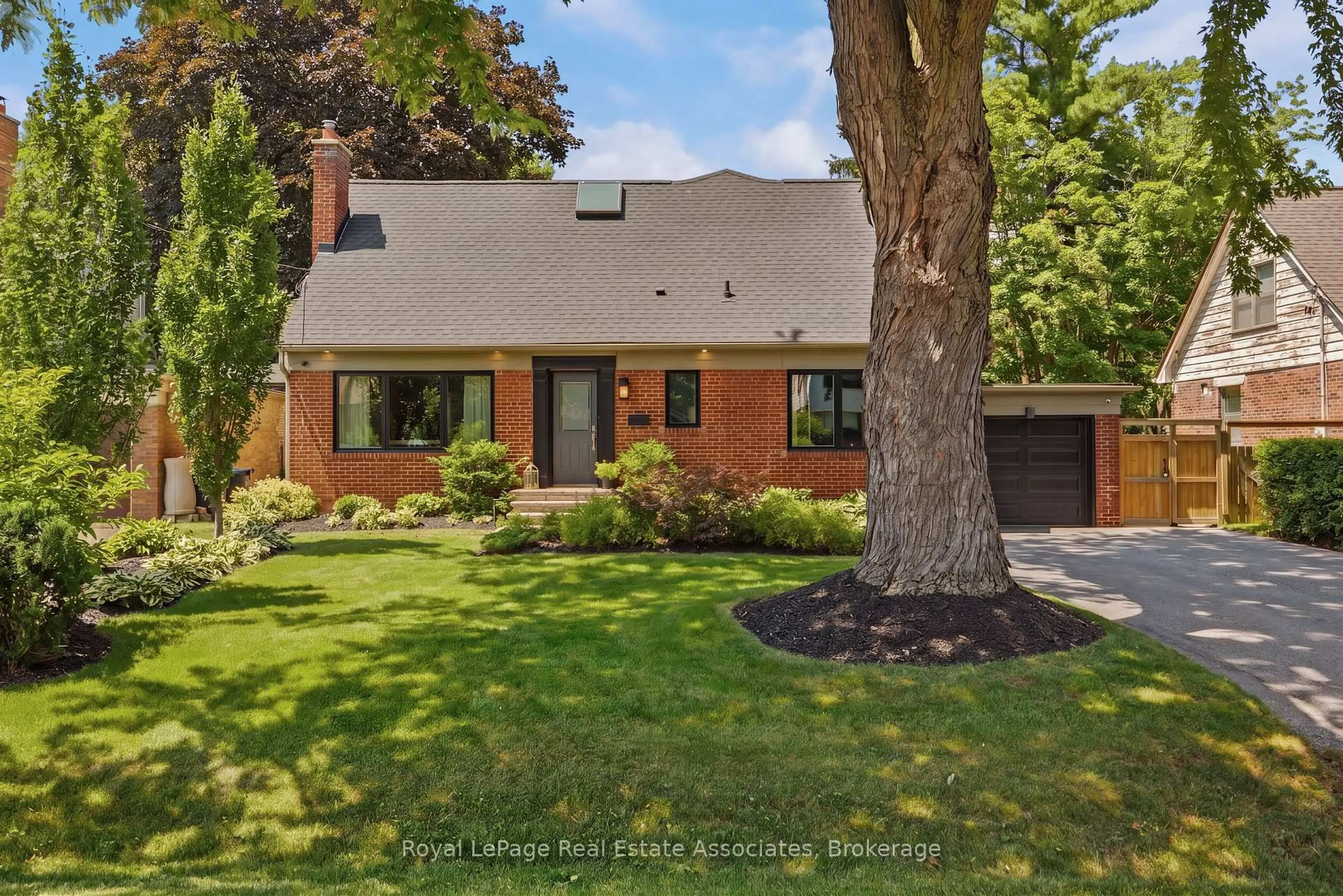 Home with brick exterior material, street for 1972 Russett Rd, Mississauga Ontario L4Y 1B6