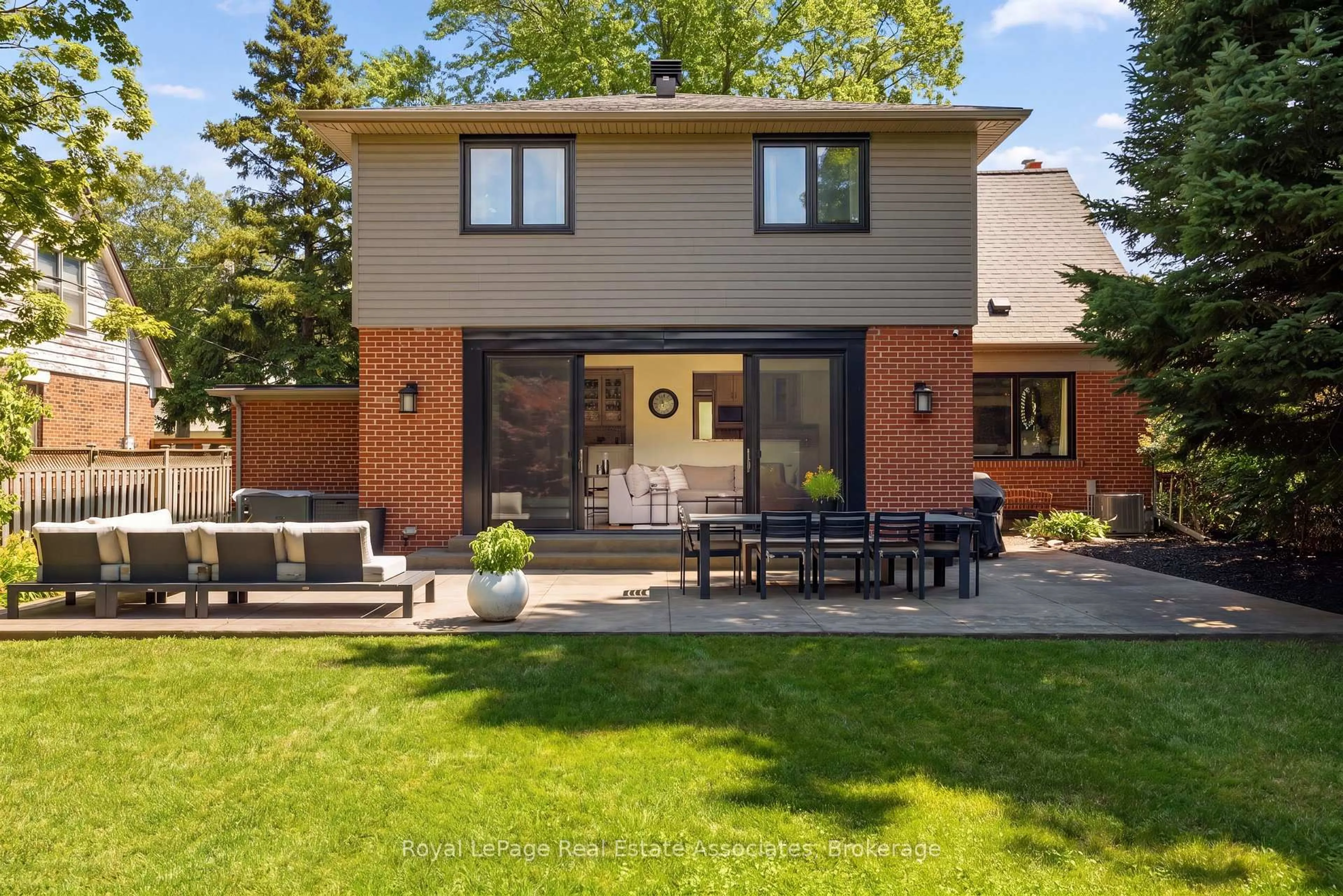 Home with brick exterior material, street for 1972 Russett Rd, Mississauga Ontario L4Y 1B6
