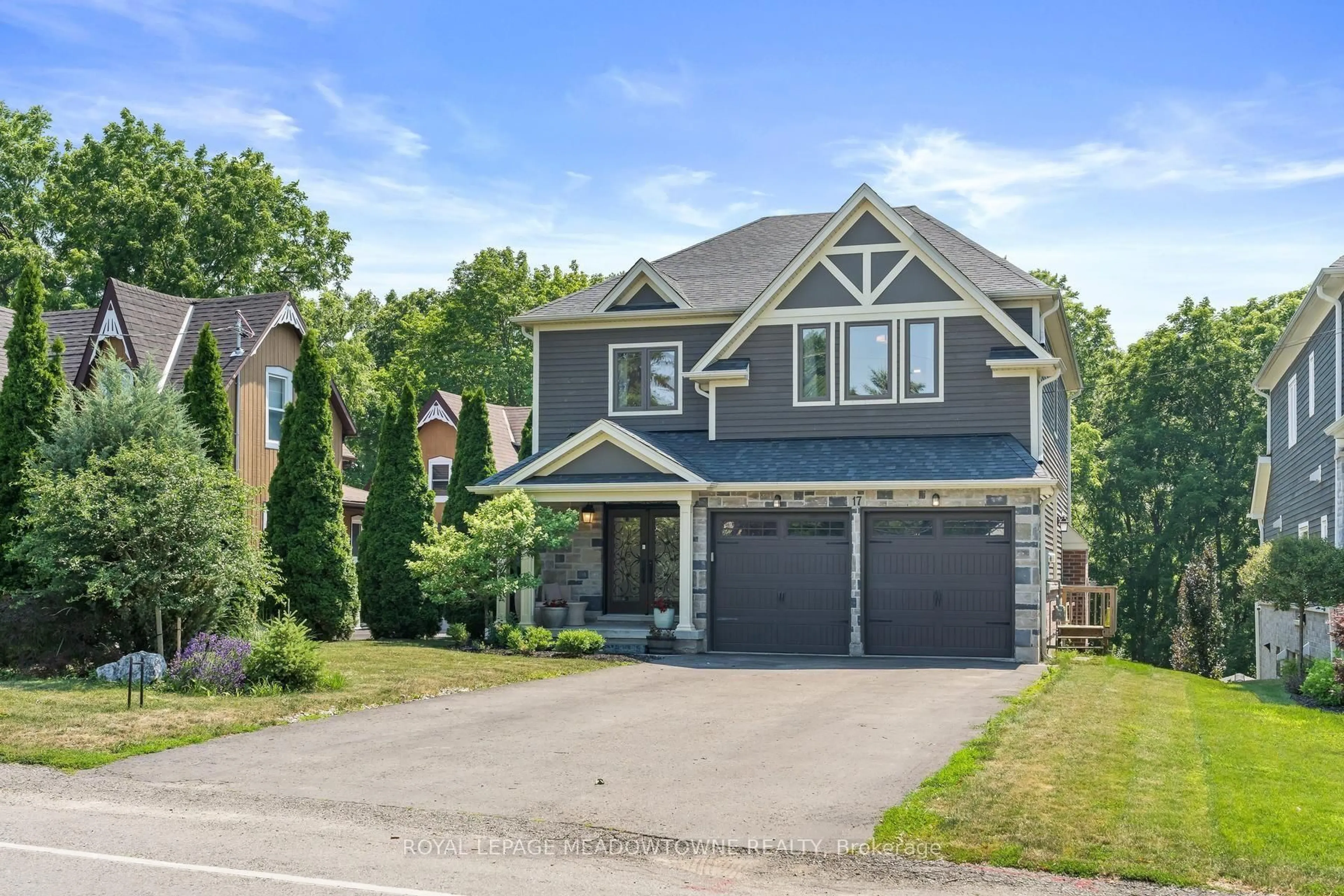 Home with brick exterior material, street for 17 Ontario St, Halton Hills Ontario L7G 3K5