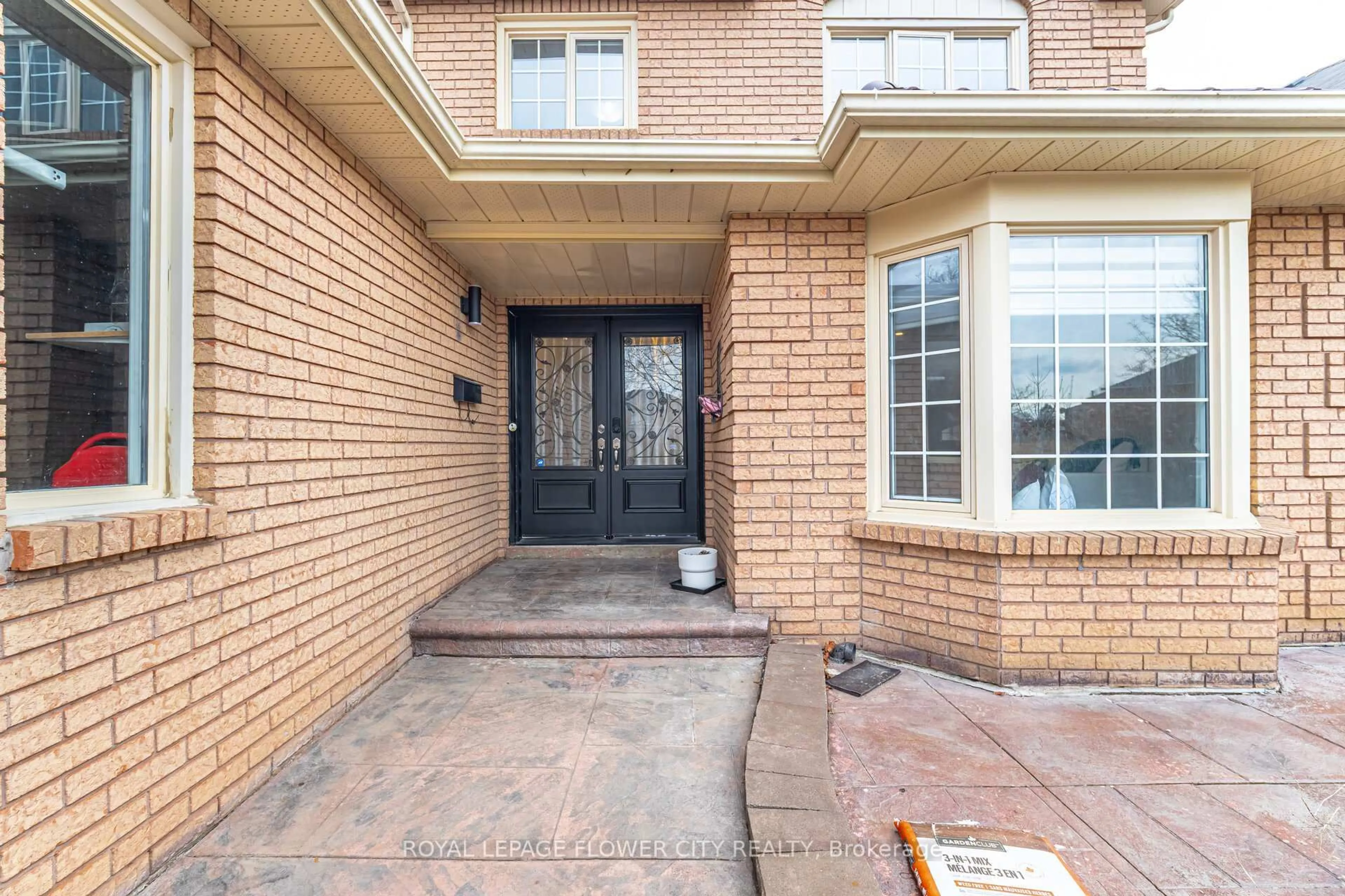 Home with brick exterior material, street for 47 Burgby Ave, Brampton Ontario L6X 2G7