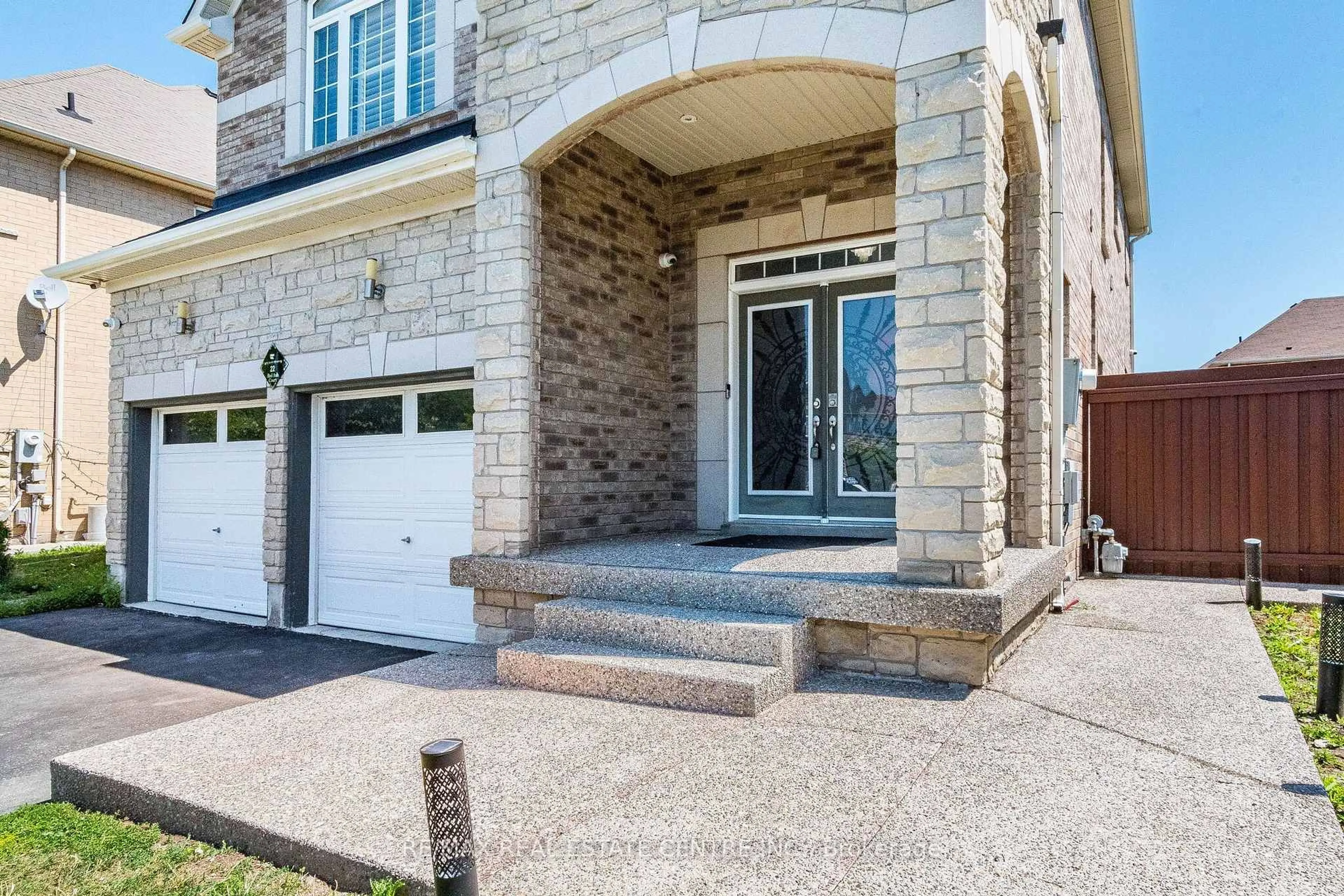 Home with brick exterior material, street for 22 Red Ash Crt, Brampton Ontario L6X 4N8
