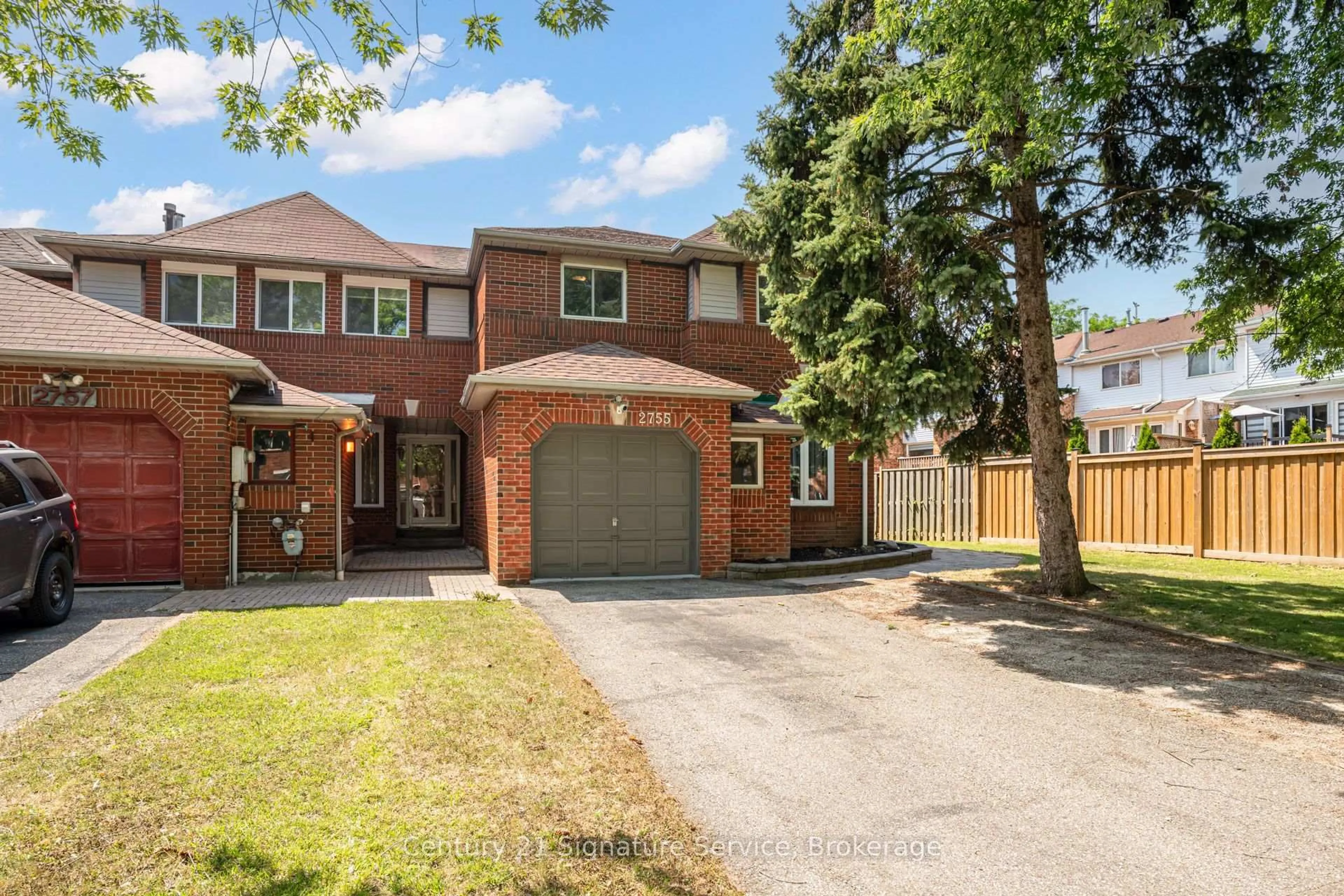 Home with brick exterior material, street for 2755 Lindholm Cres, Mississauga Ontario L5M 4S1