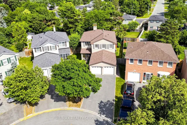 34 Granby Crt, Brampton 2