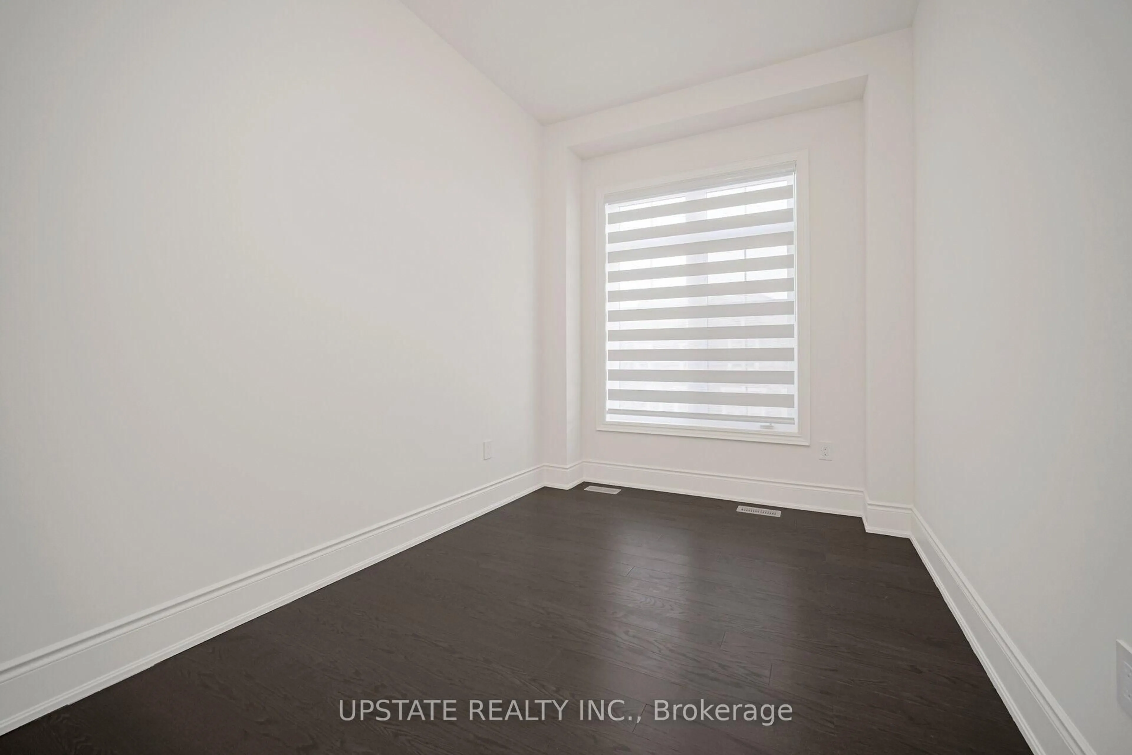 A pic of a room for 42 James Walker Ave, Caledon Ontario L7C 4M8