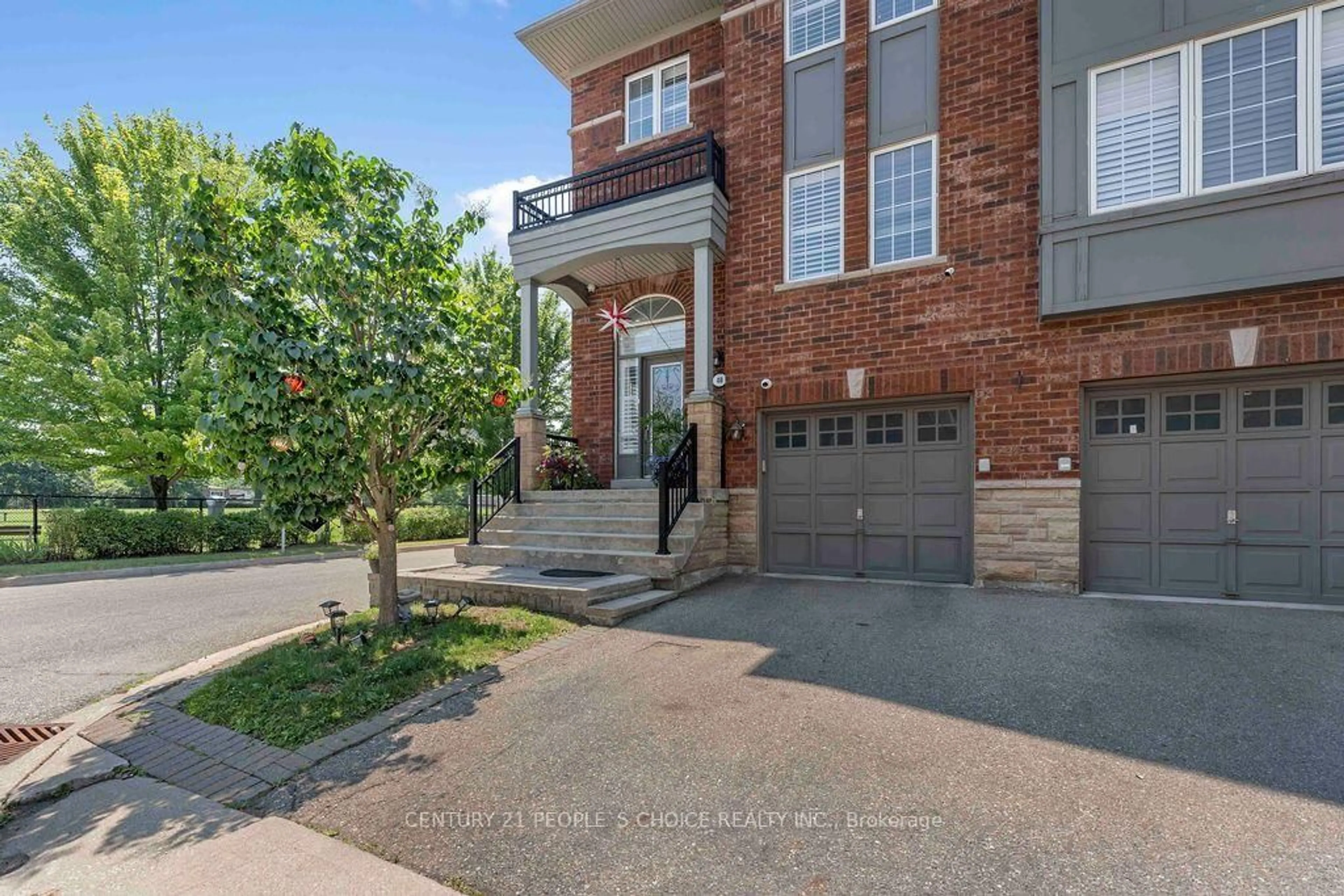 Home with brick exterior material, street for 230 Paisley Blvd #40, Mississauga Ontario L5B 0C5
