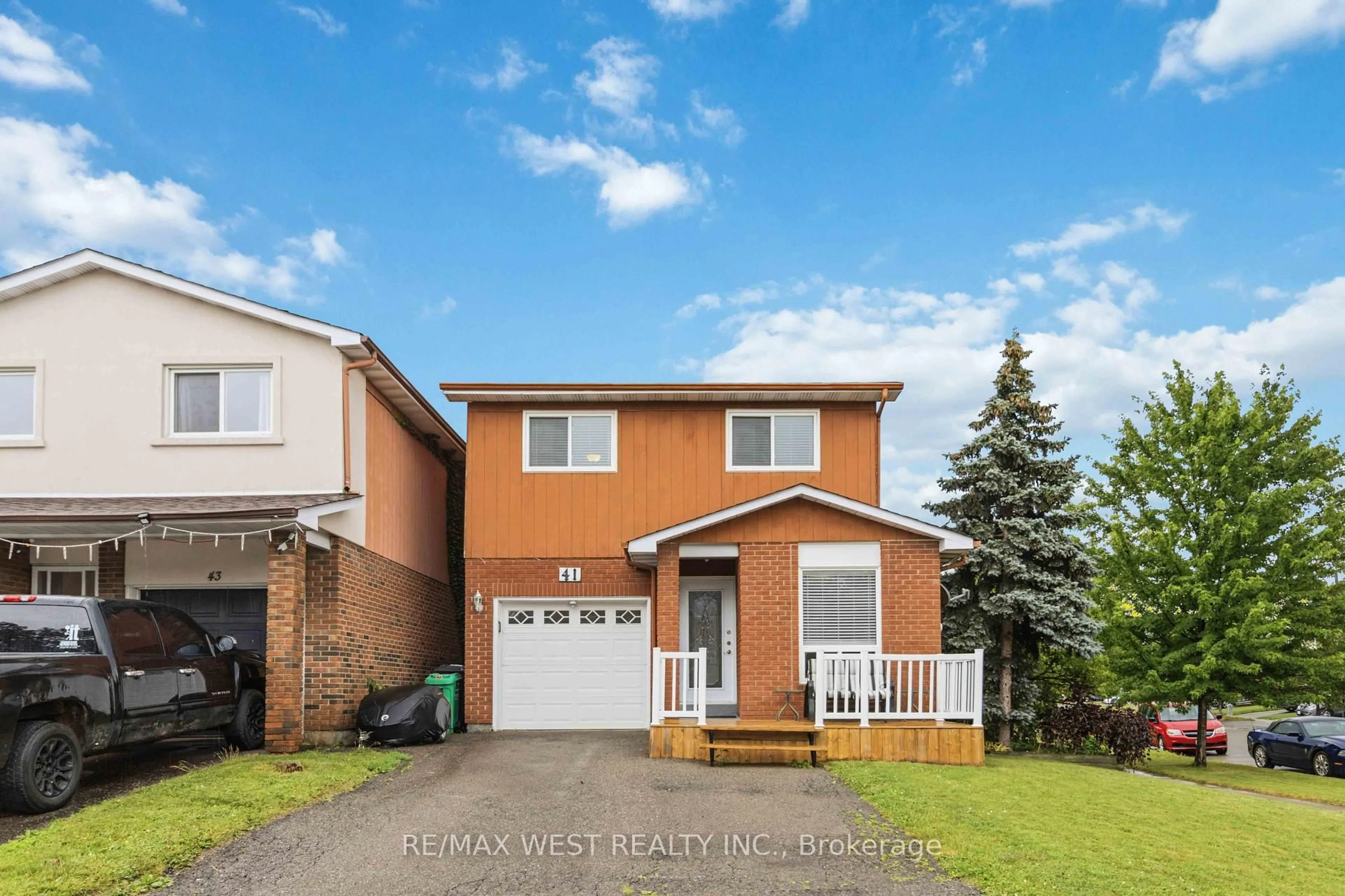 Home with brick exterior material, street for 41 Winterfold Dr Dr, Brampton Ontario L6V 3S8