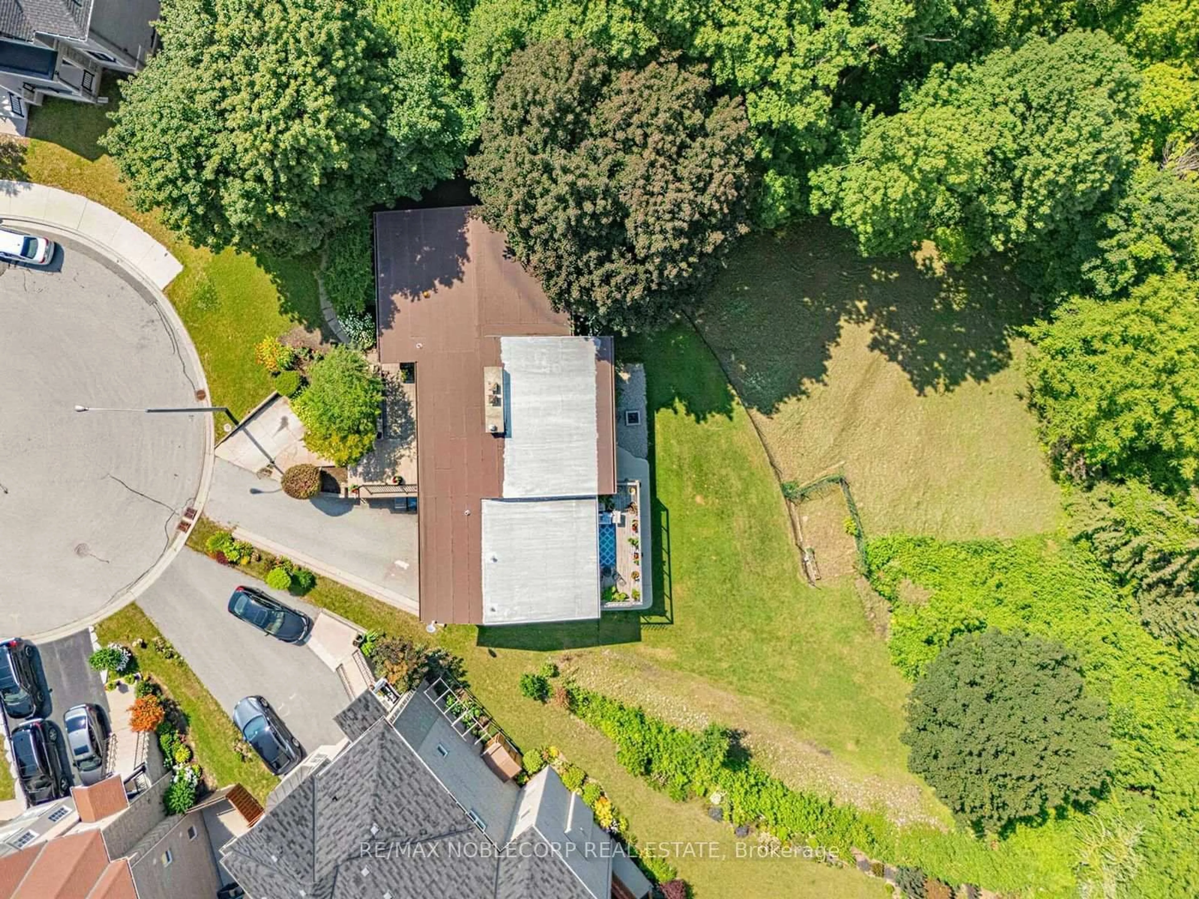 A pic from outside/outdoor area/front of a property/back of a property/a pic from drone, street for 12 George McKenzie Crt, Toronto Ontario M9M 0E1