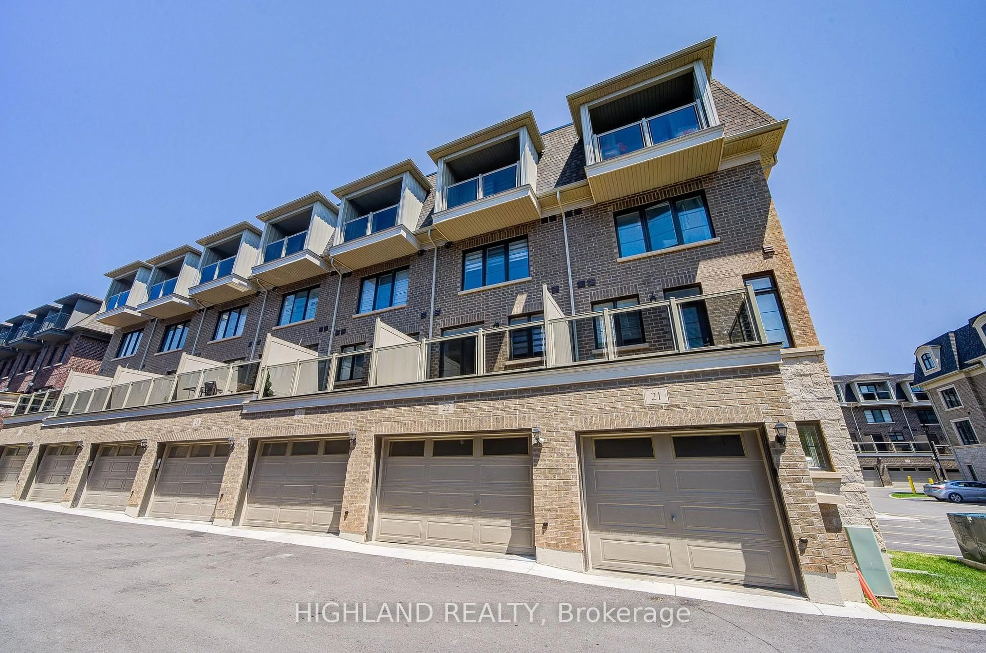 Unknown for 270 Melody Common #22, Oakville Ontario L6H 8A5
