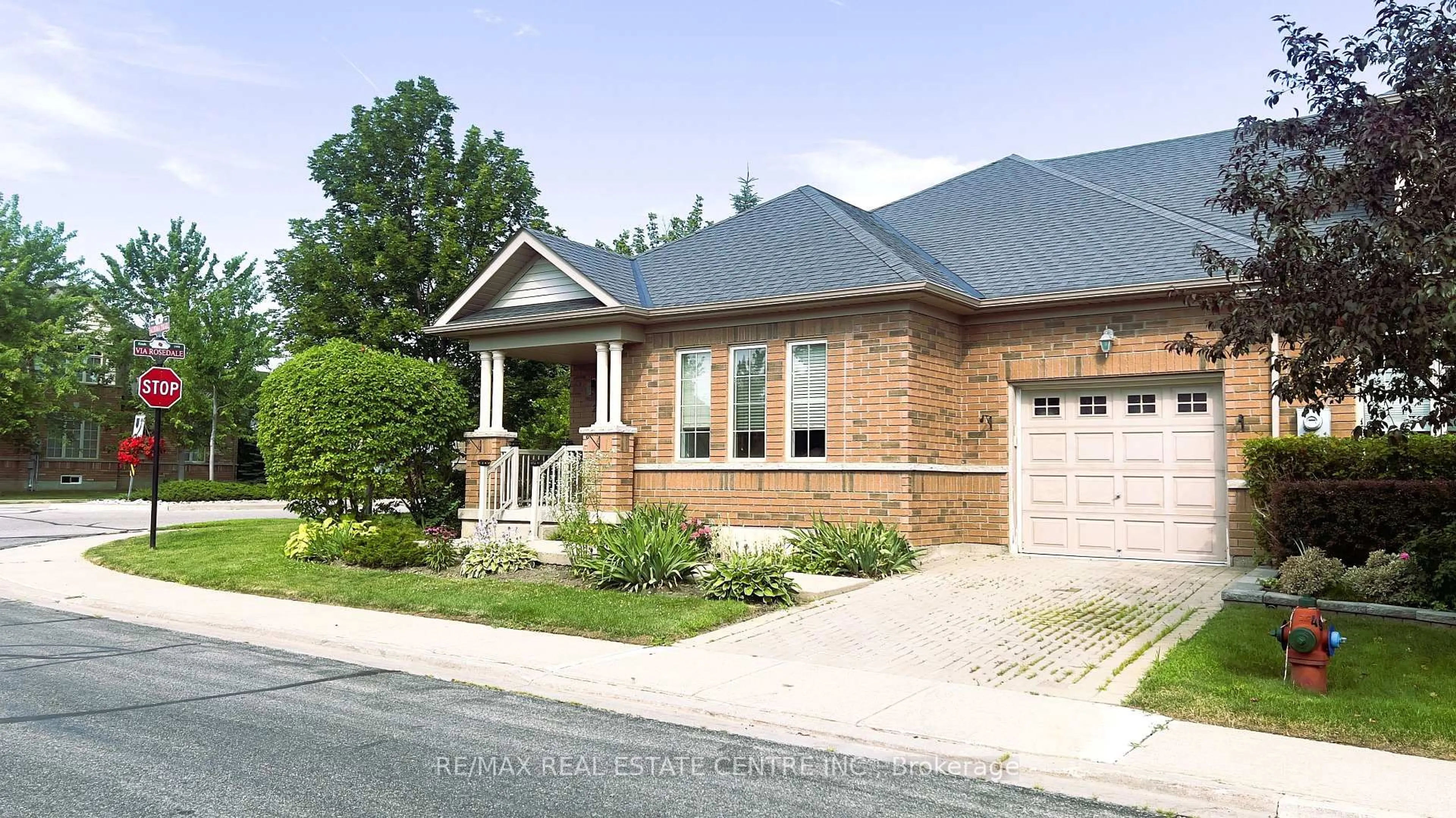 Home with brick exterior material, street for 2 Alisma Tr, Brampton Ontario L6R 0Y8