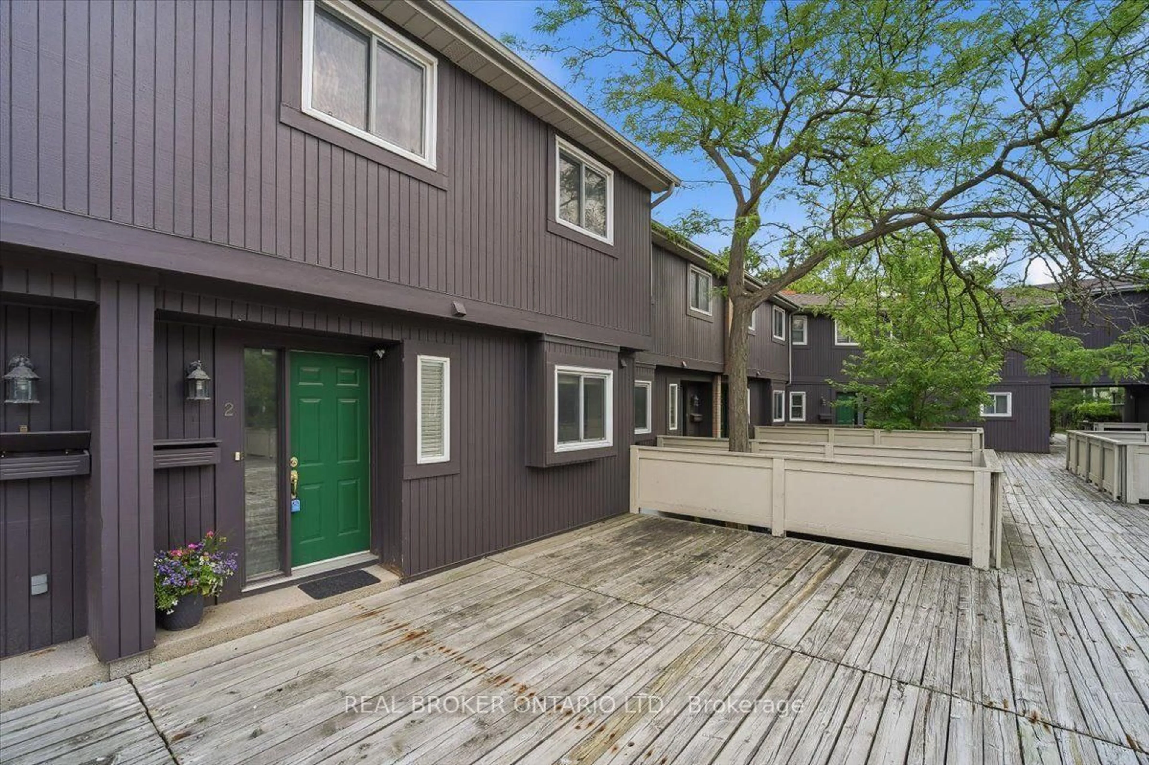 Unknown for 6855 Glen Erin Dr #2, Mississauga Ontario L5N 1P6