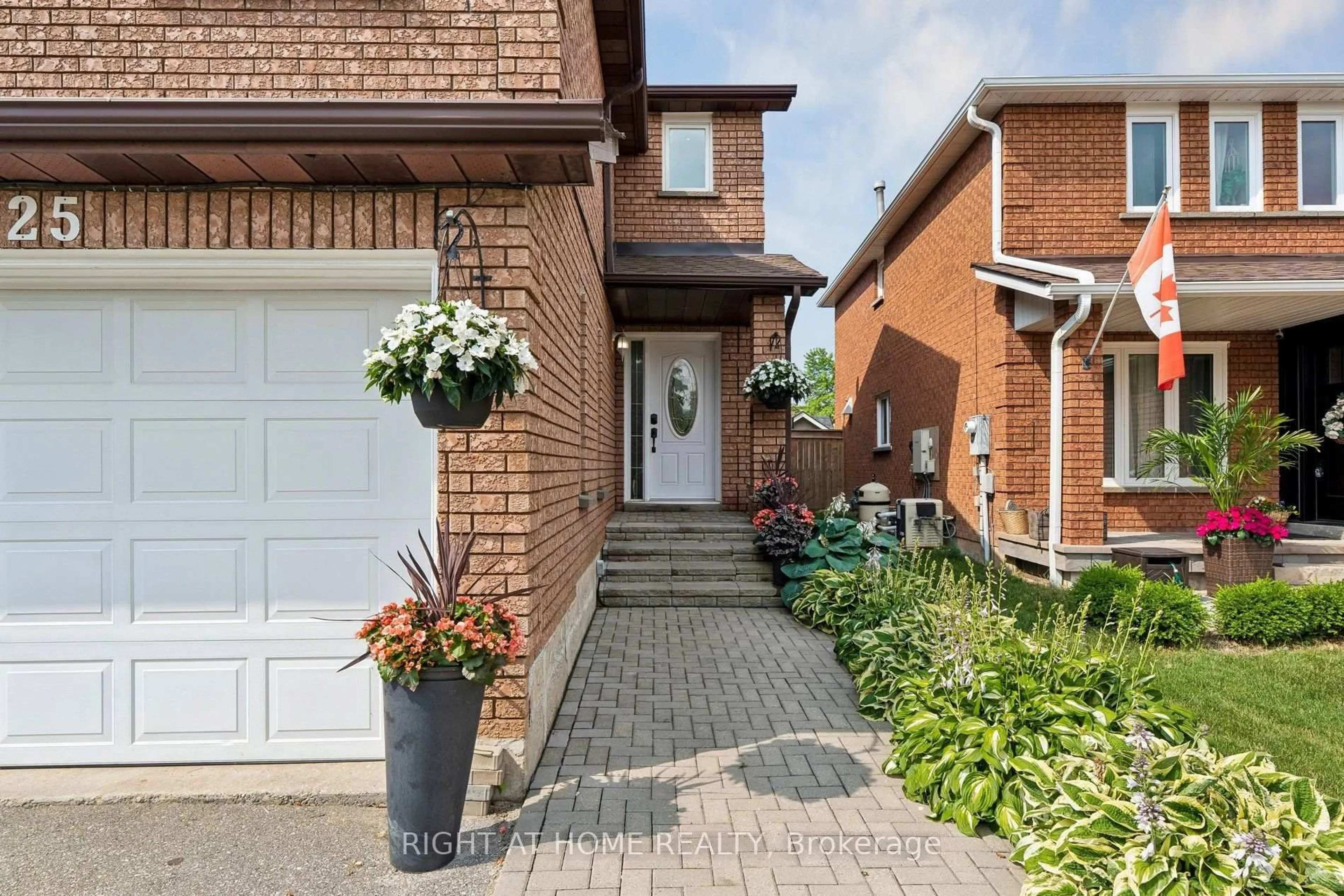 Home with brick exterior material, street for 3525 Bertrand Rd, Mississauga Ontario L5L 4G8
