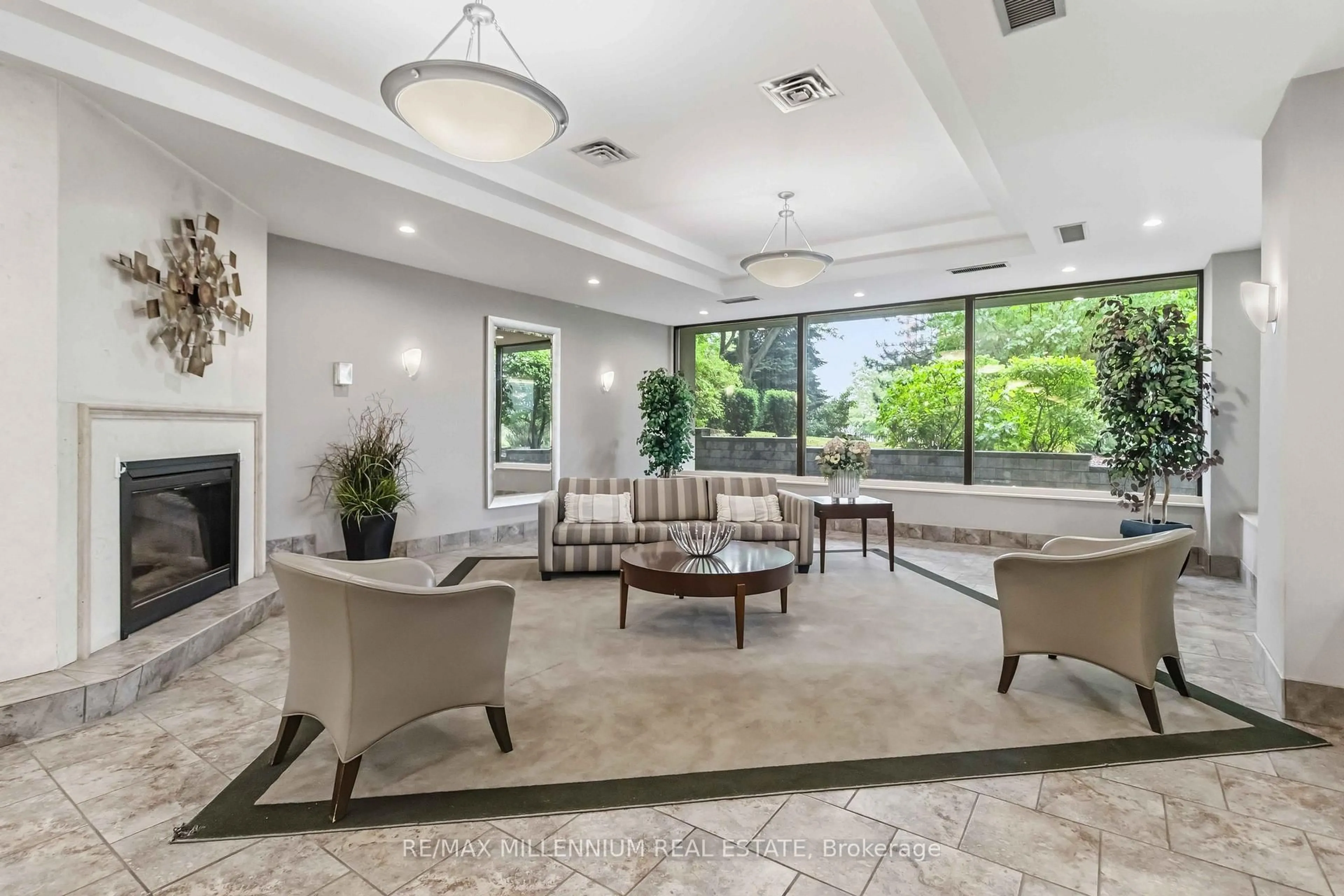 Lobby for 4235 Sherwoodtowne Blvd #PH7, Mississauga Ontario L4Z 1W3