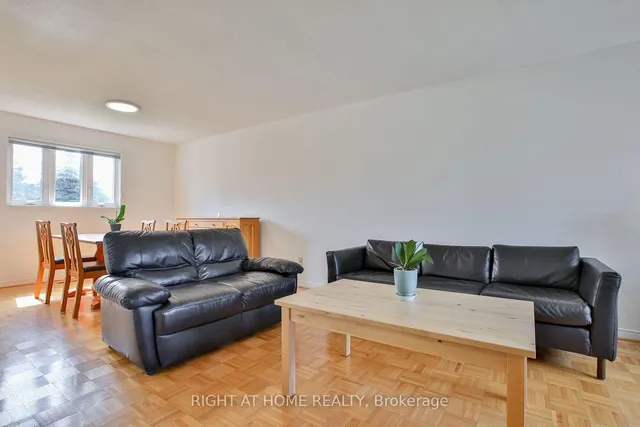 56 Cathy Jean Cres, Toronto 5
