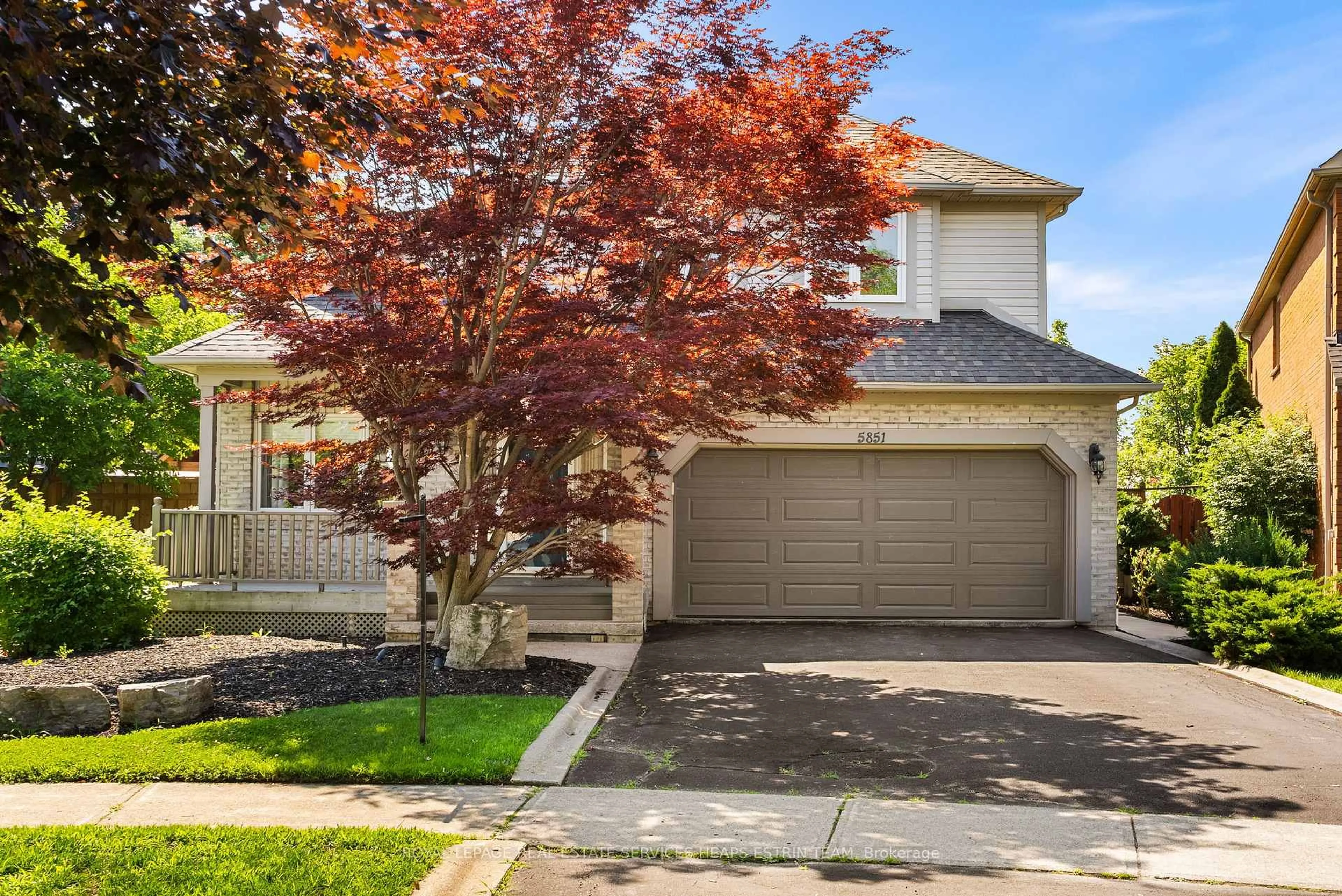 Unknown for 5851 Cornell Cres, Mississauga Ontario L5M 5R6