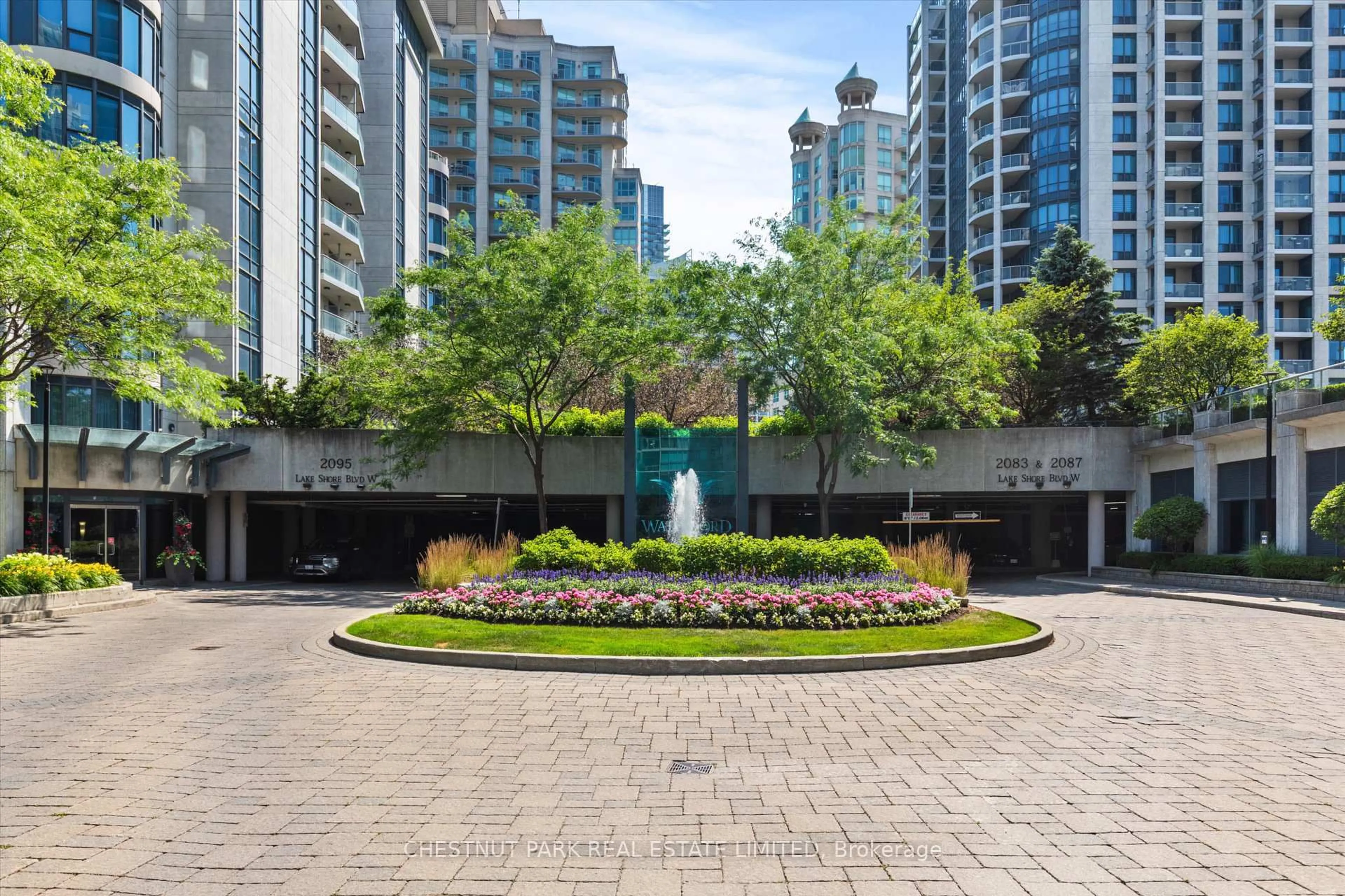 Patio, street for 2087 Lake Shore Blvd #604, Toronto Ontario M8V 4G3