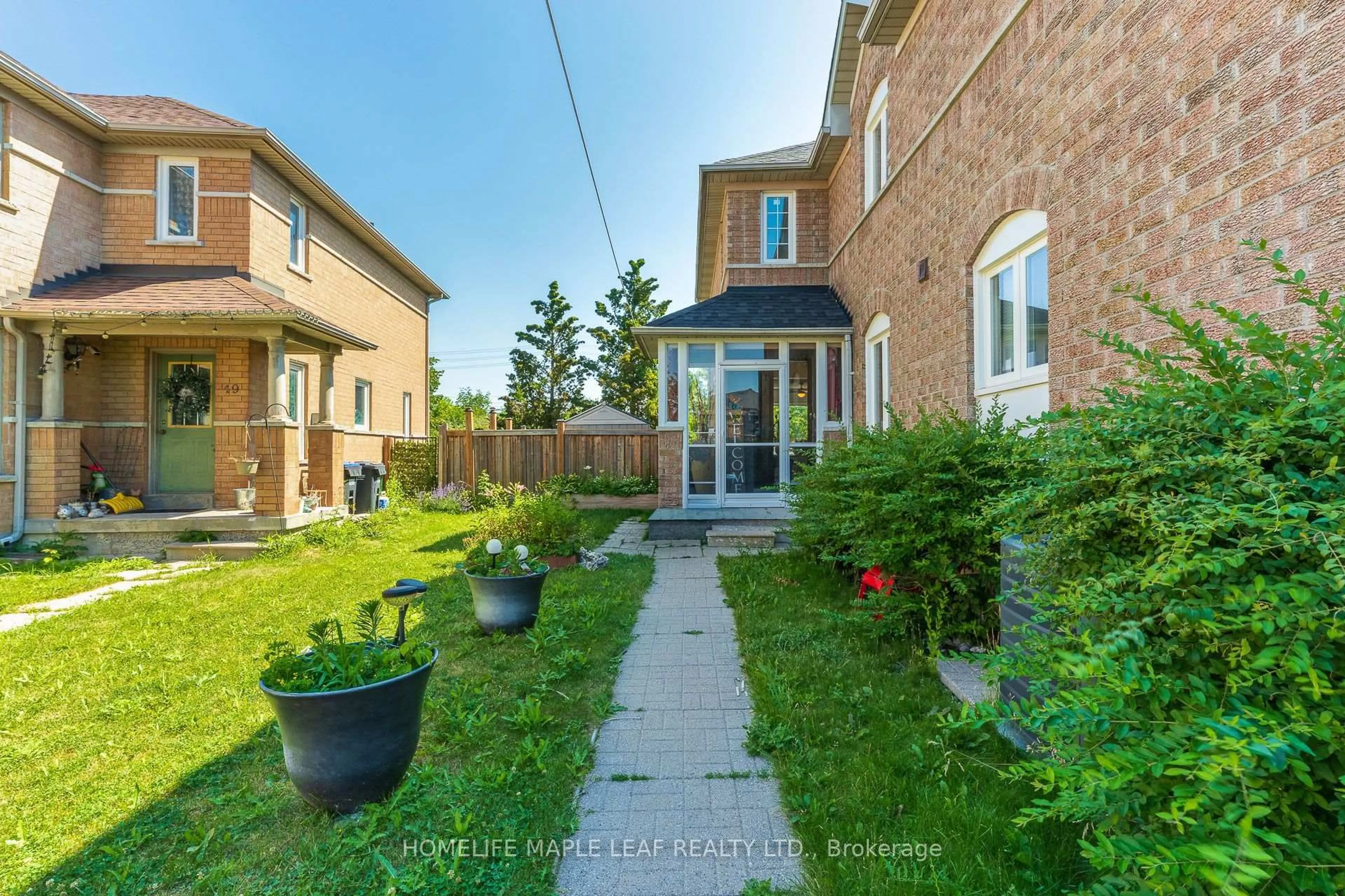 Unknown for 43 Morningmist St, Brampton Ontario L6R 2A6