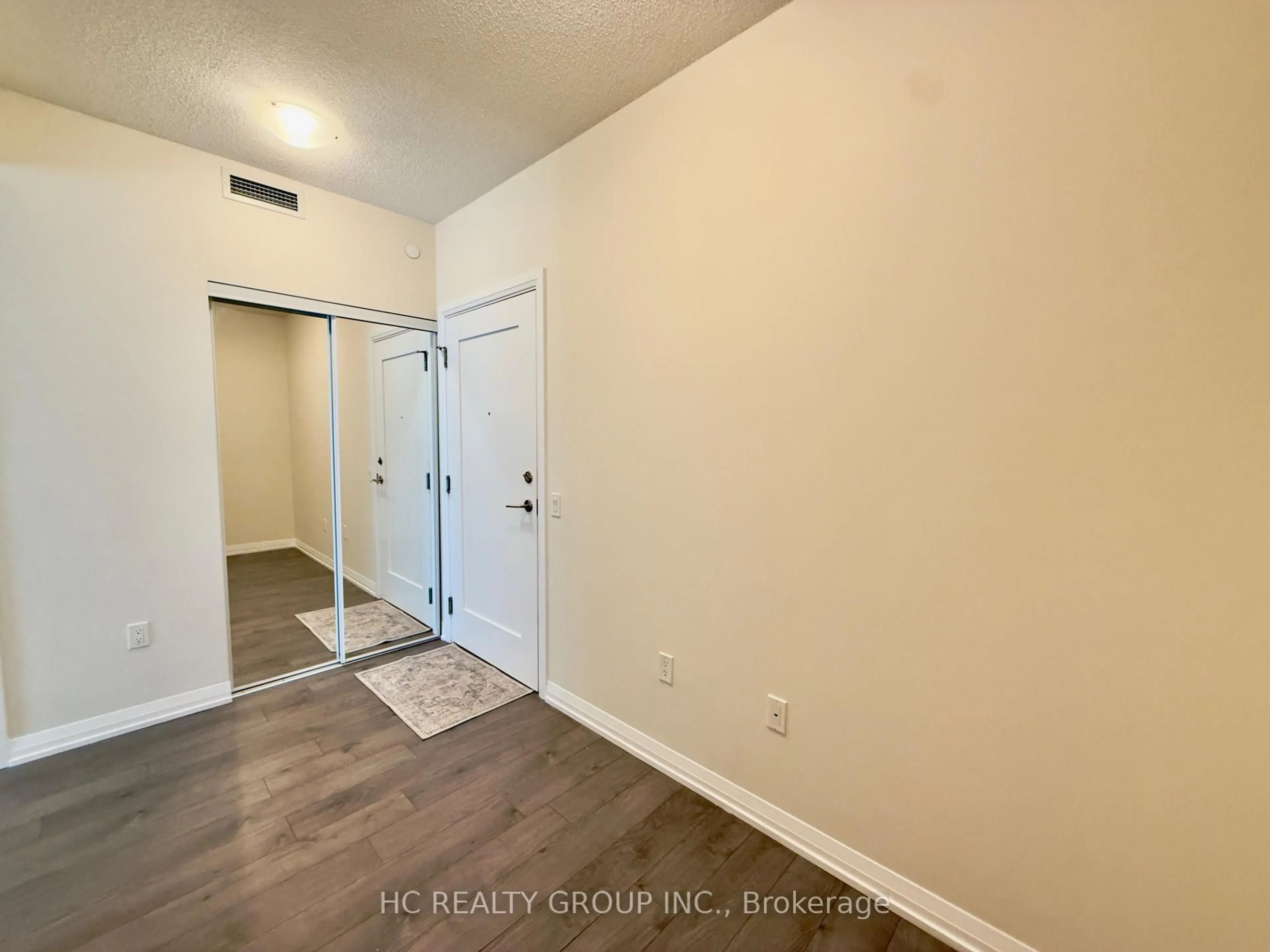 A pic of a room for 35 Watergarden Dr #616, Mississauga Ontario M1S 0C2