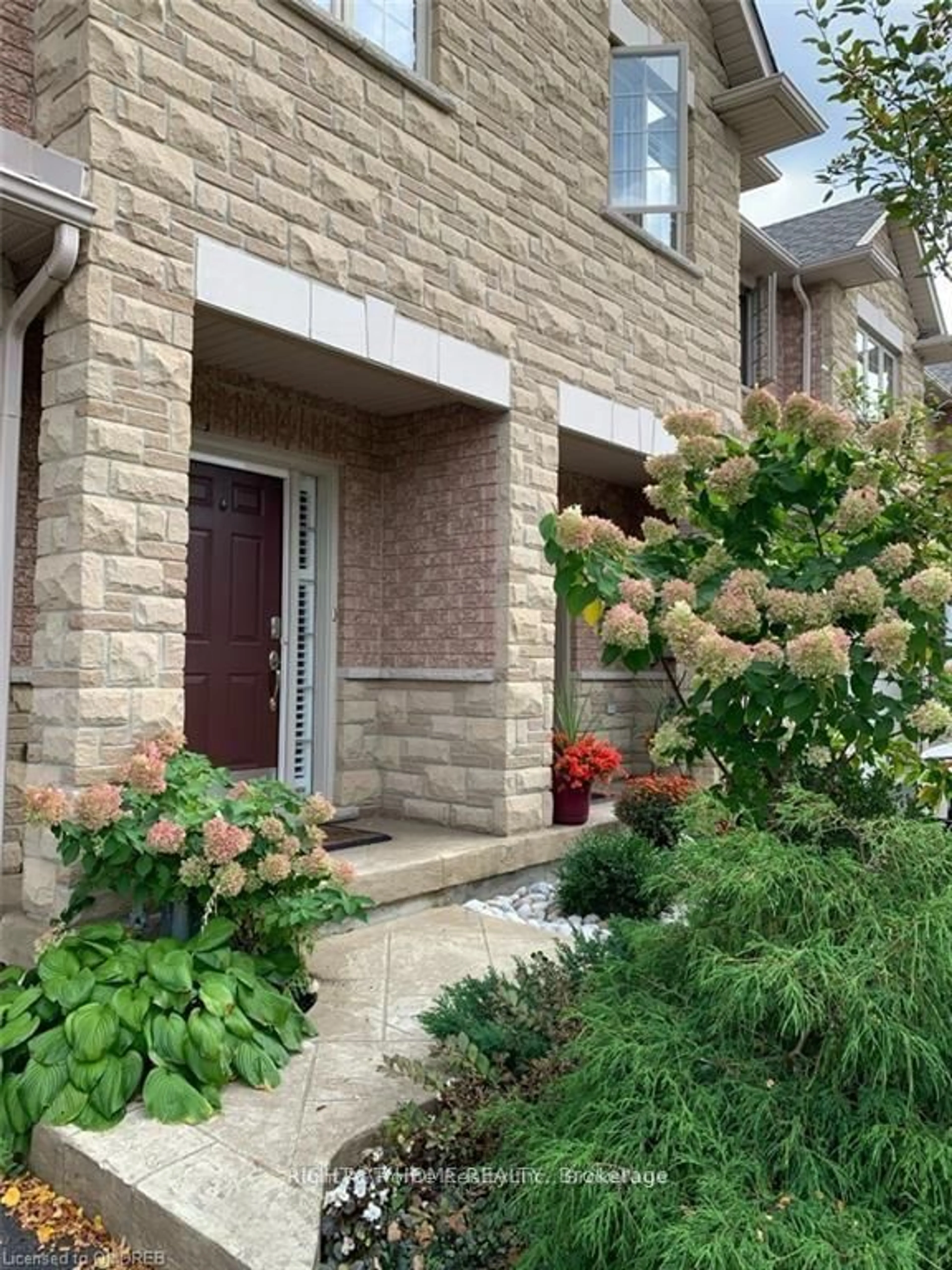Unknown for 2234 COUNTRY CLUB Dr, Burlington Ontario L7M 5A8