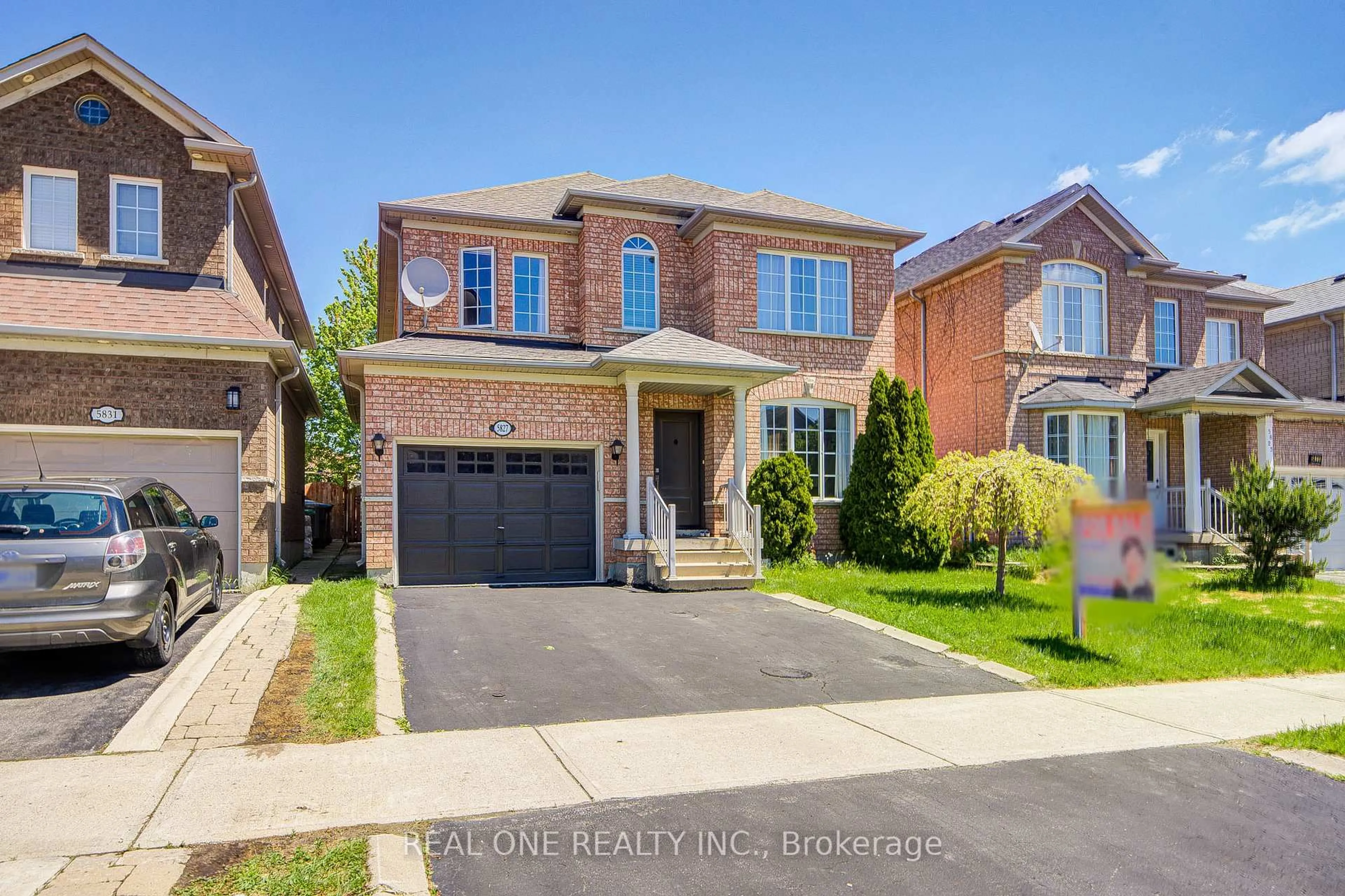 Home with brick exterior material, street for 5827 Rainspring Dr, Mississauga Ontario L5M 6X6