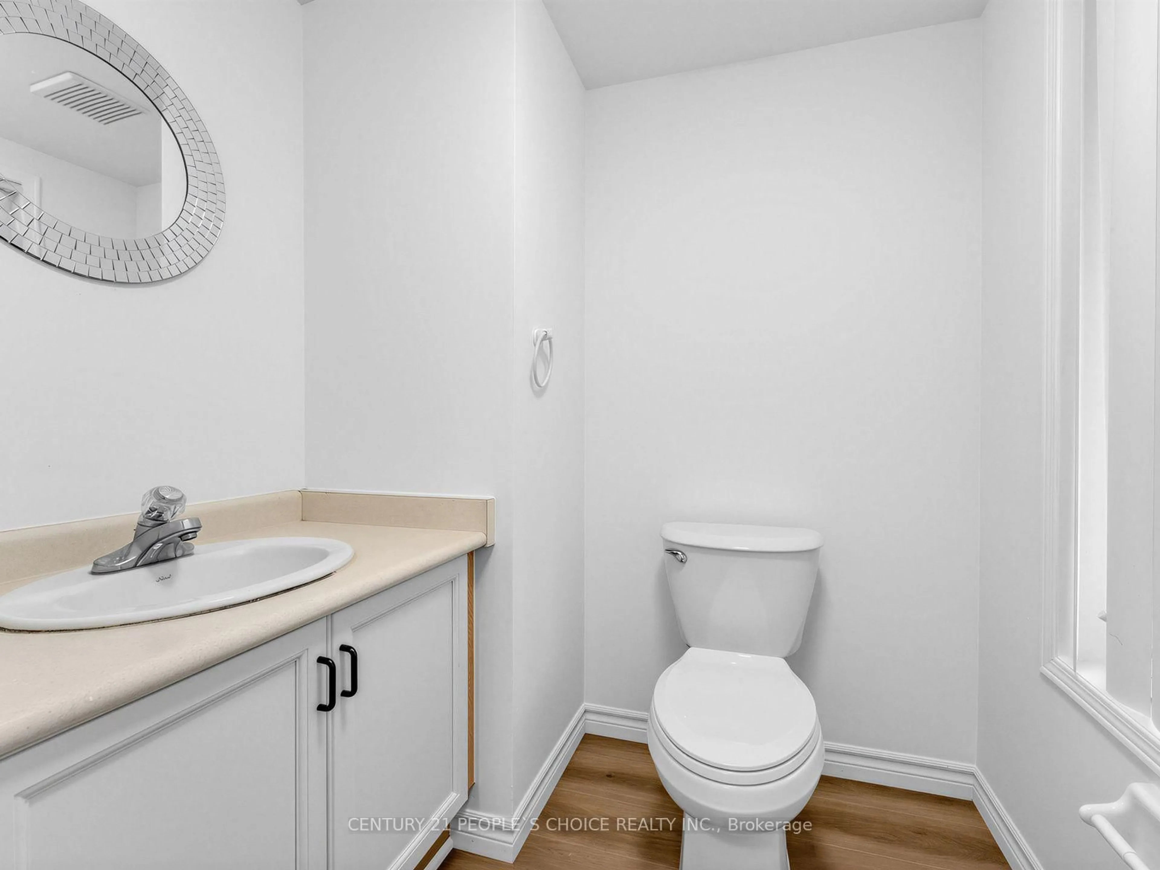 Standard bathroom, unknown for 40 Zebra Tr, Brampton Ontario L6R 2J3