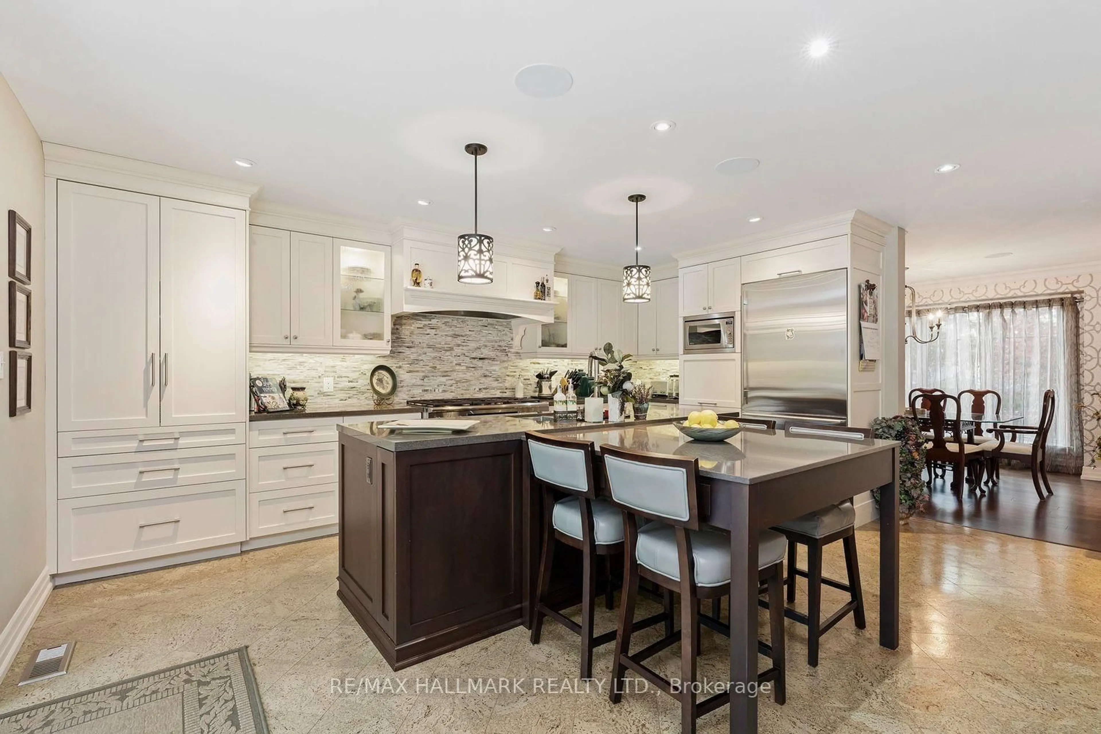 Open concept kitchen, ceramic/tile floor for 25 Queensborough Cres, Toronto Ontario M9R 1A1