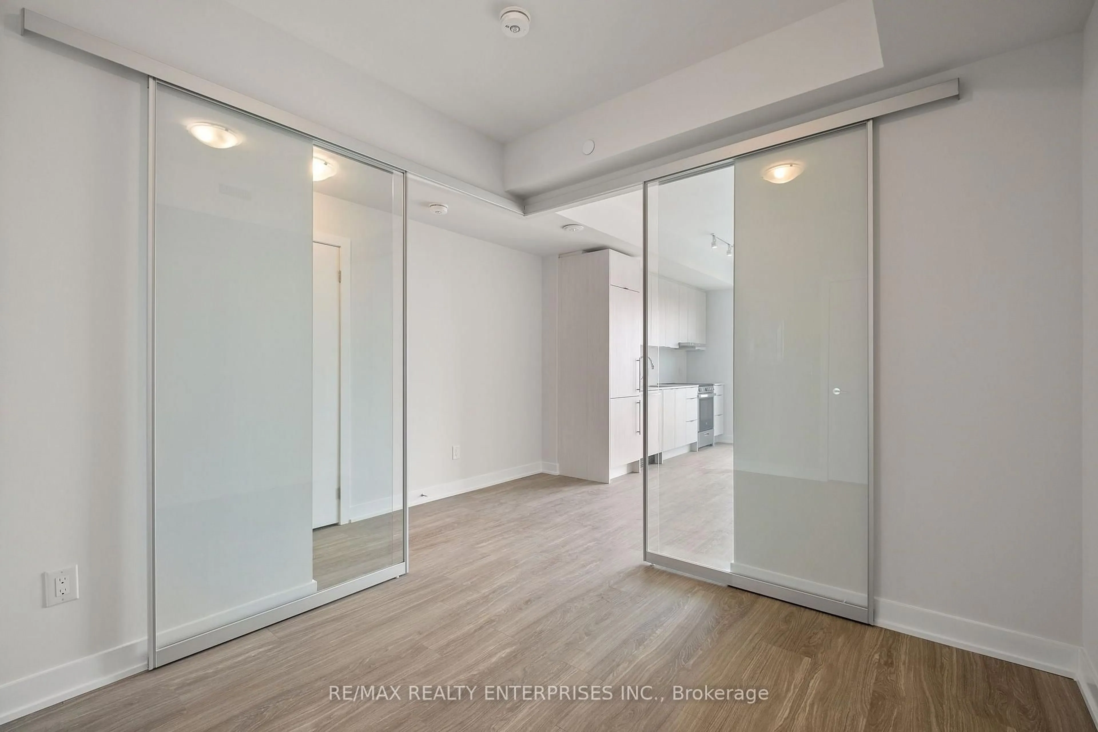 A pic of a room for 4130 Parkside Village Dr #3509, Mississauga Ontario L5B 0L7