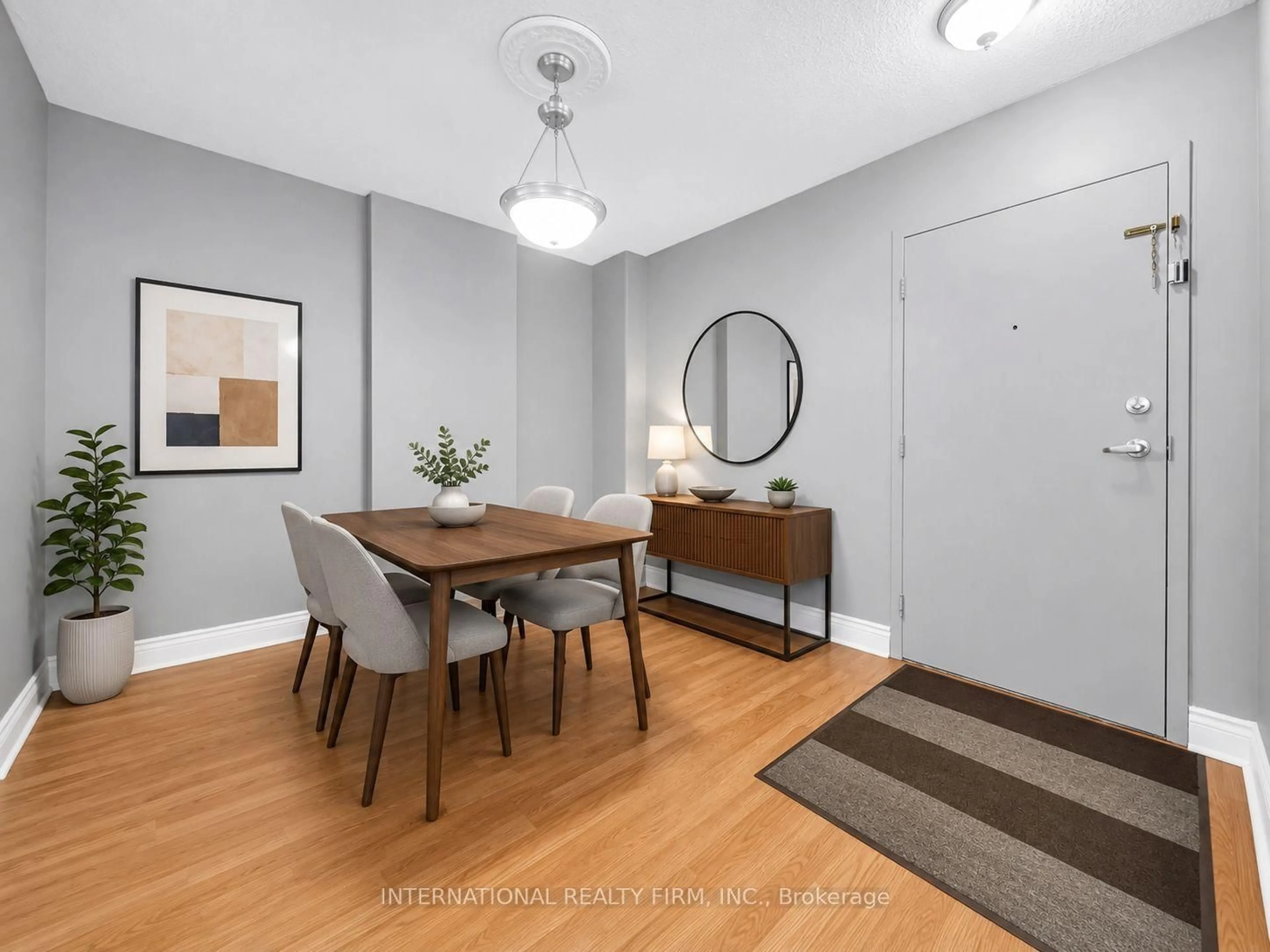 Dining room, wood/laminate floor for 1615 Bloor St #801, Mississauga Ontario L4X 1S2