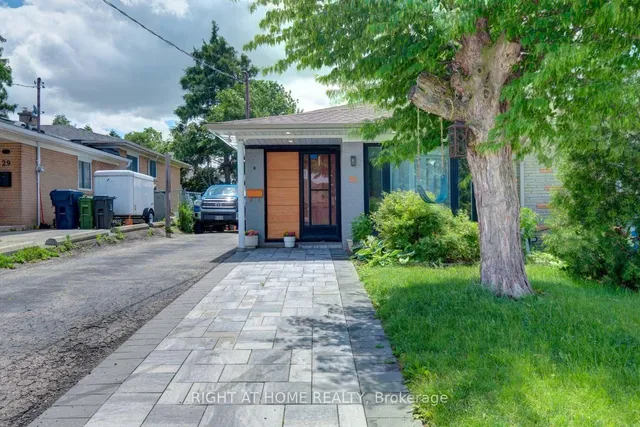 31 Frankton Cres, Toronto 3