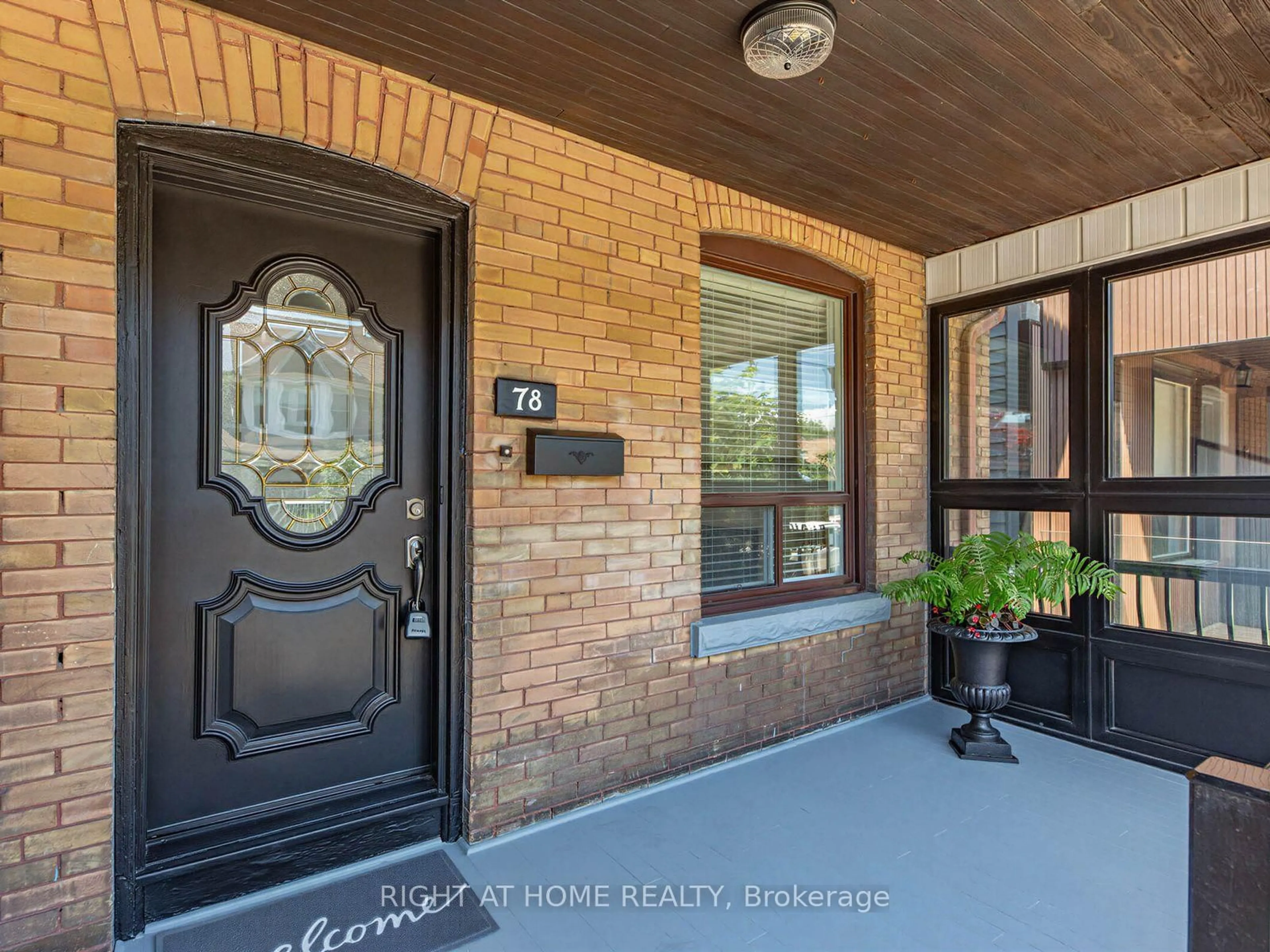 Indoor entryway for 78 Symington Ave, Toronto Ontario M6P 3W1