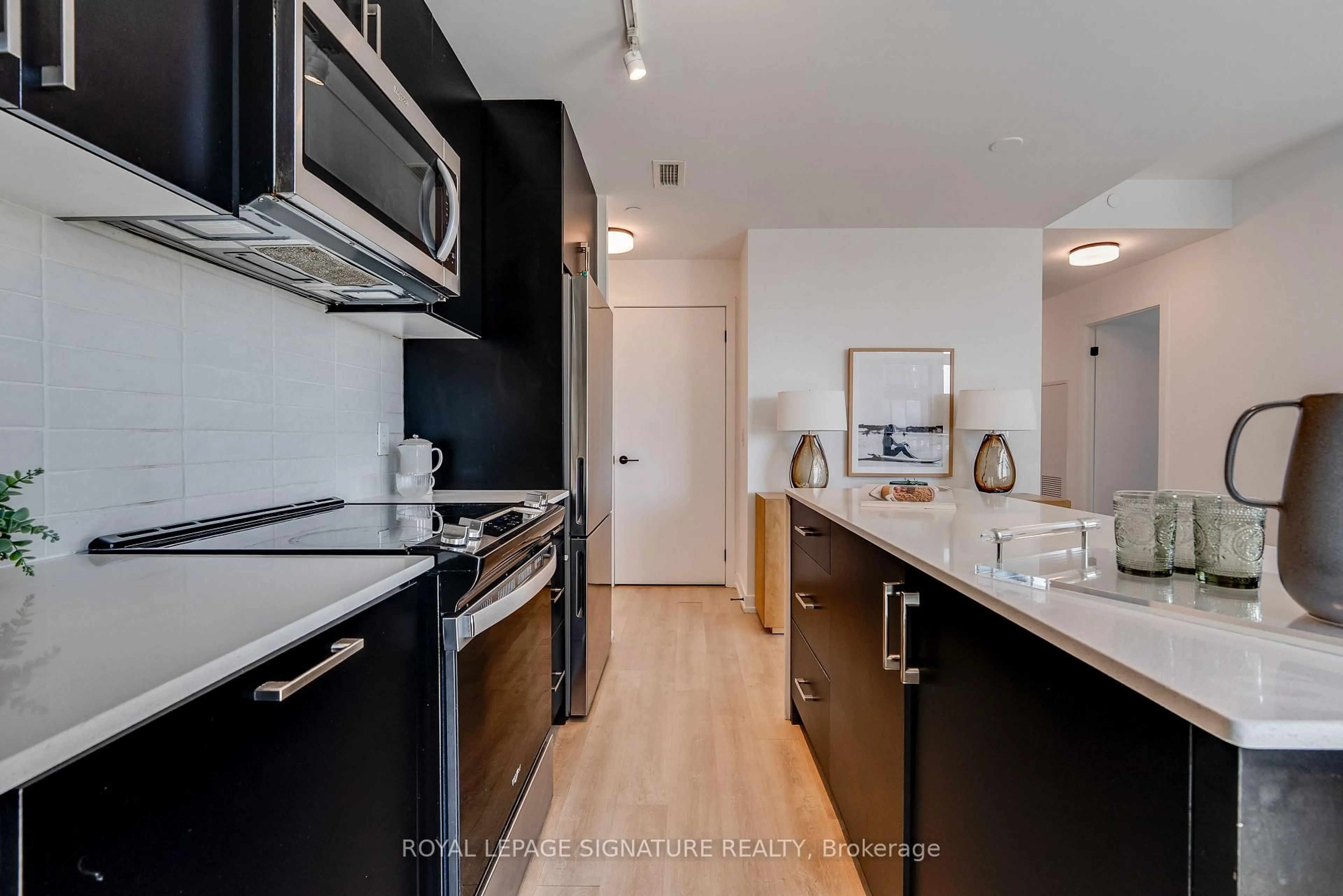 Standard kitchen, unknown for 2300 St. Clair Ave #517, Toronto Ontario M6N 1K8