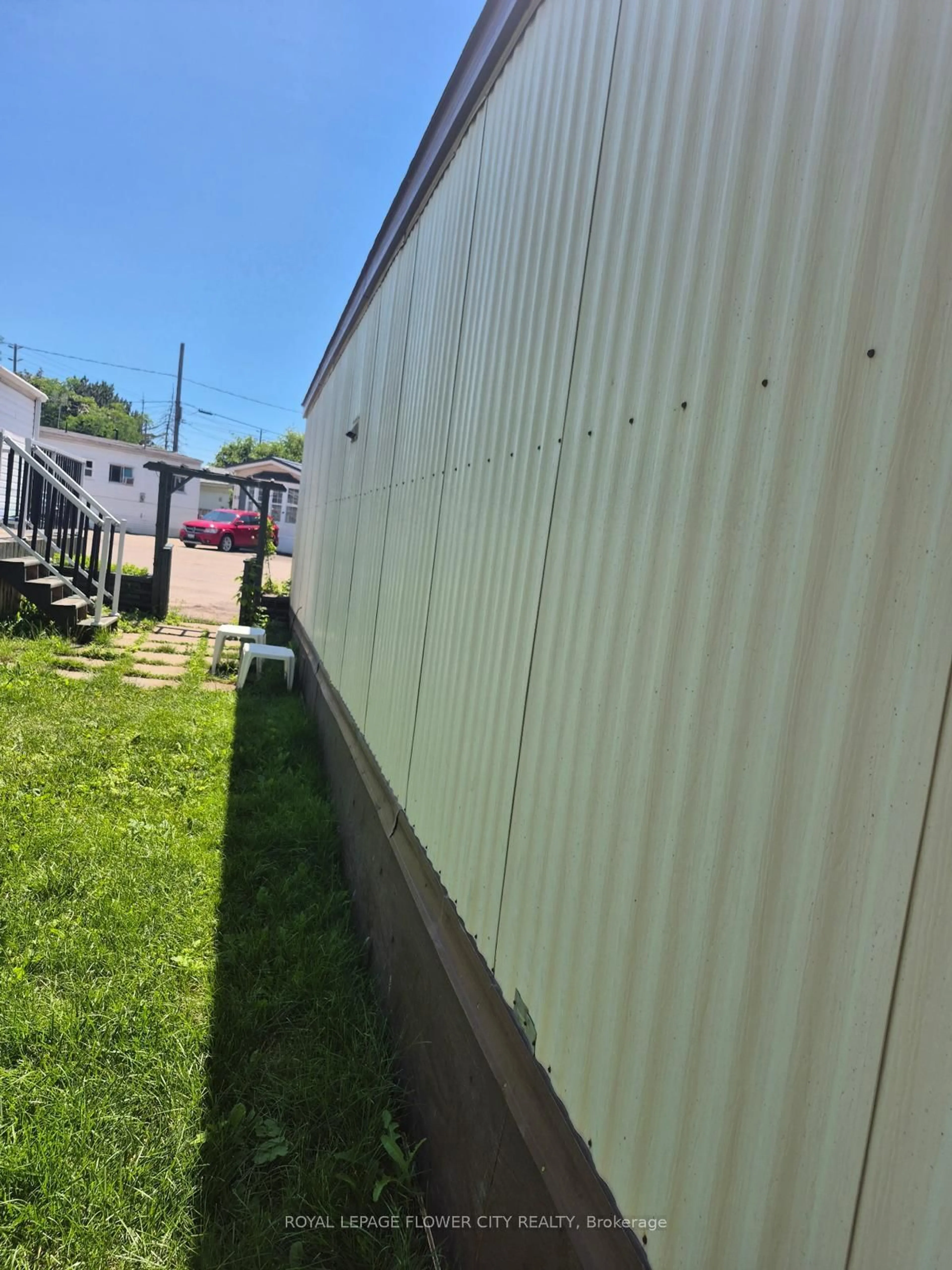 Shed for 3233 Derry Rd #5, Mississauga Ontario L4T 1A8
