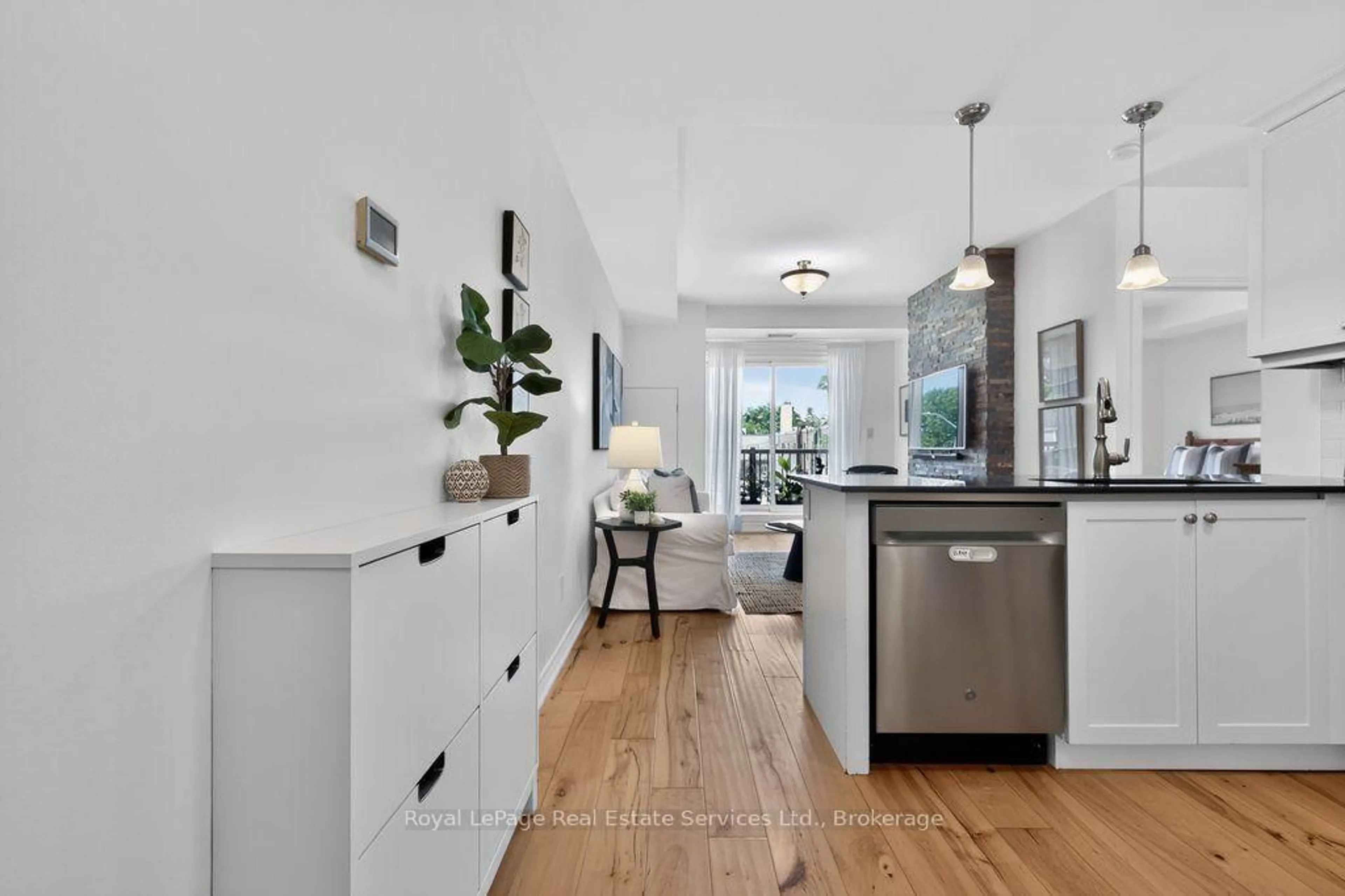 Open concept kitchen, unknown for 73 Washington Ave #202, Oakville Ontario L6K 1W5