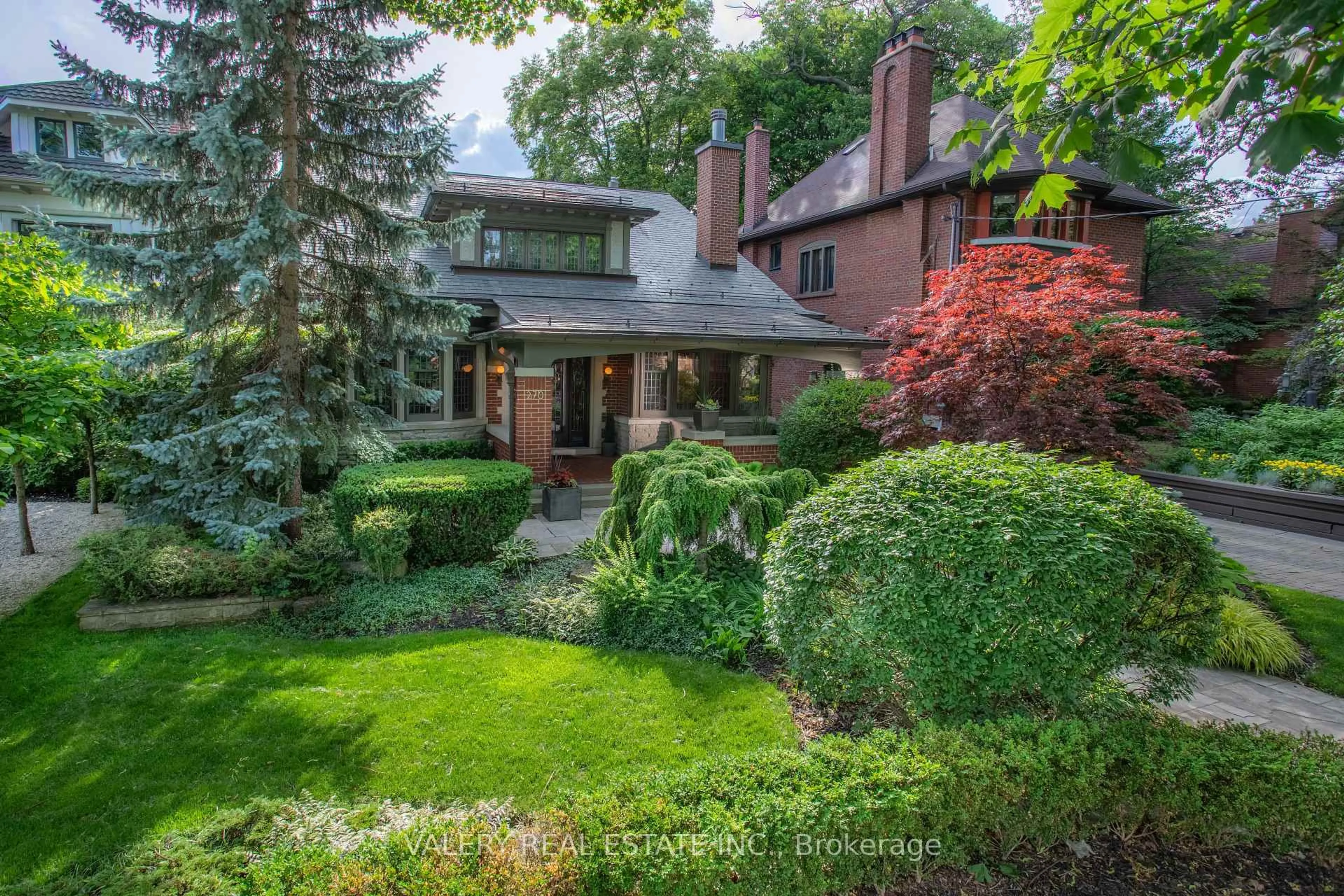 Home with brick exterior material, street for 270 Indian Rd, Toronto Ontario M6R 2X2