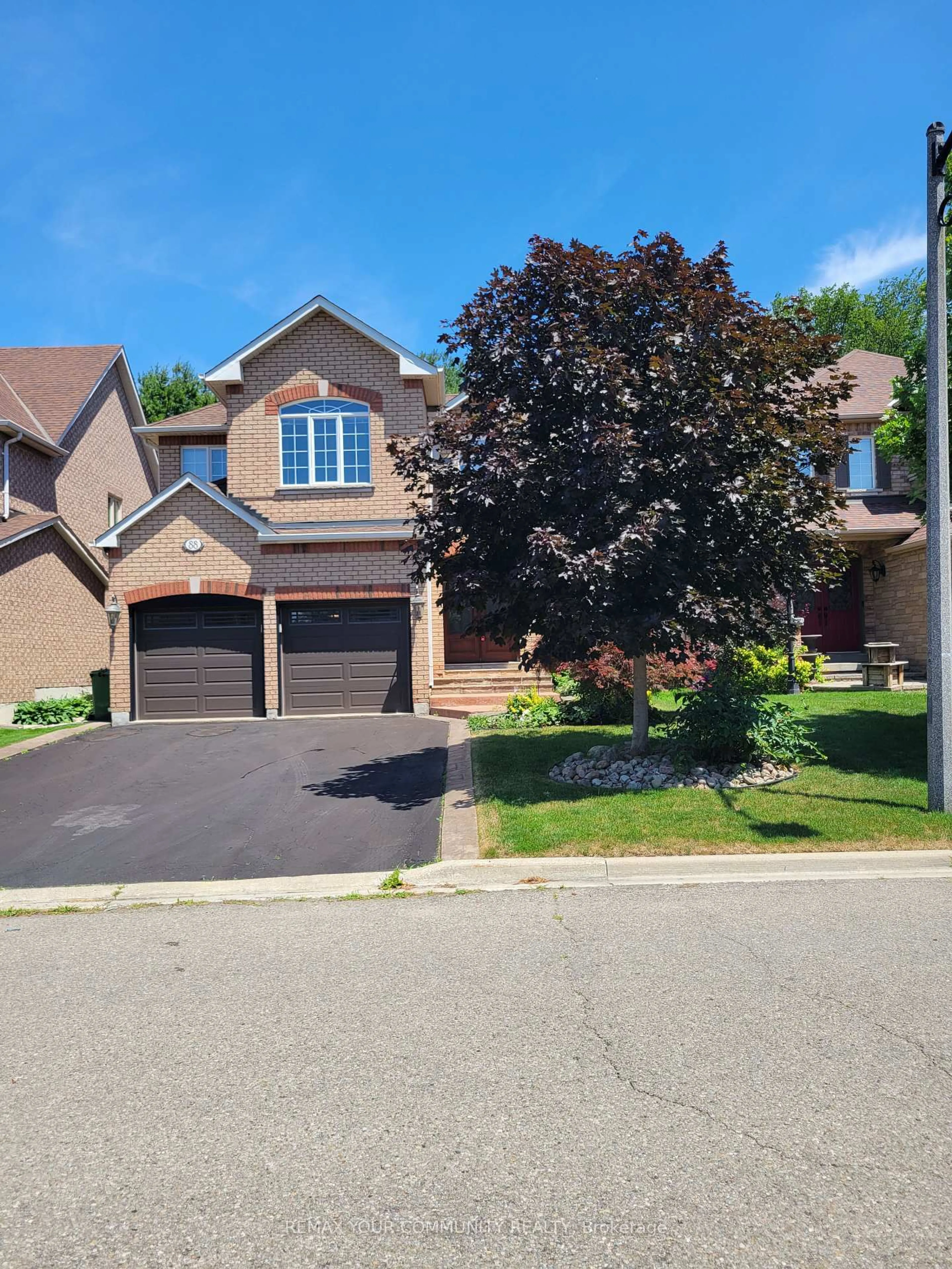 Home with brick exterior material, street for 88 Castelli Crt, Caledon Ontario L7E 2T8