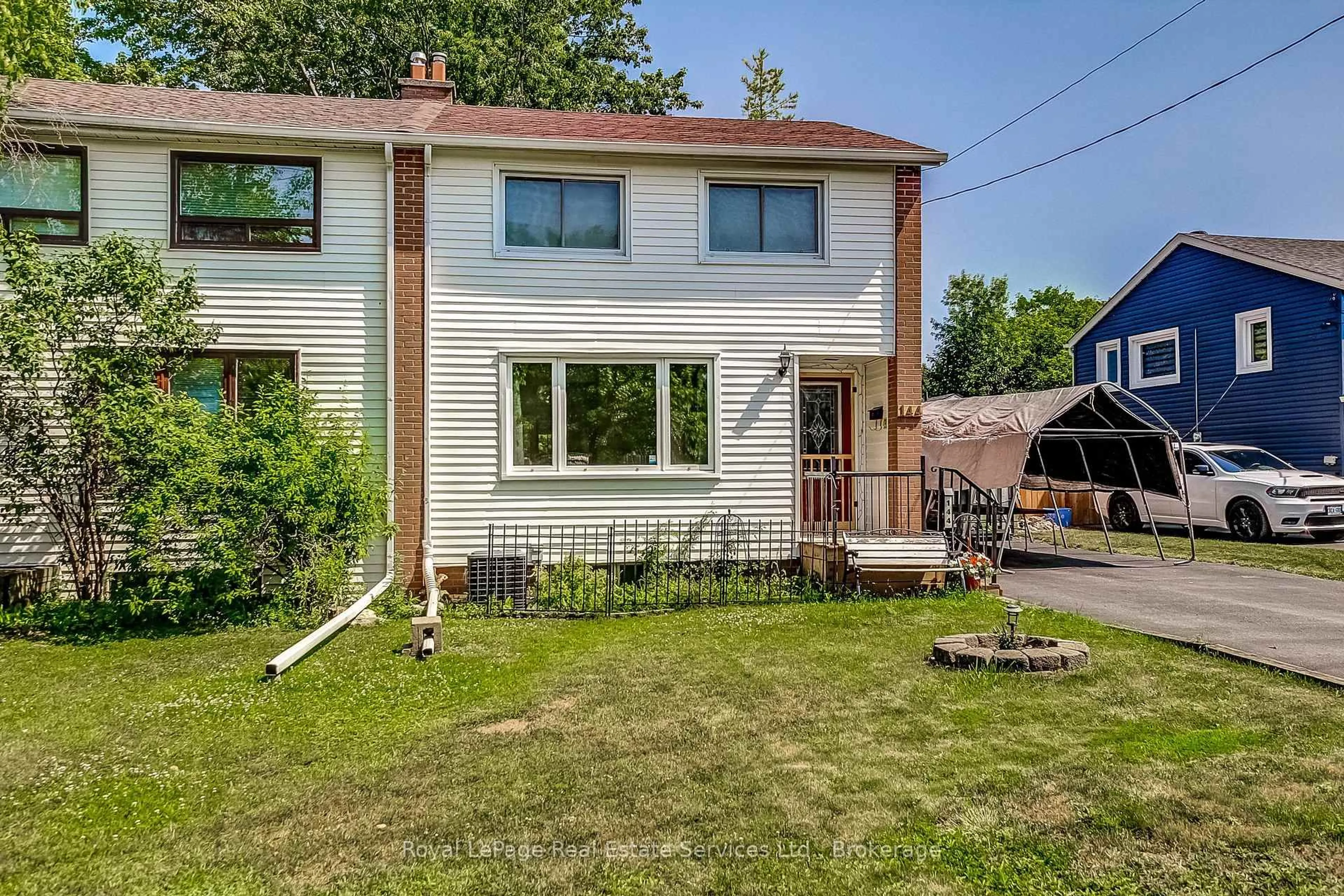 Unknown for 144 Heslop Rd, Milton Ontario L9T 1B4