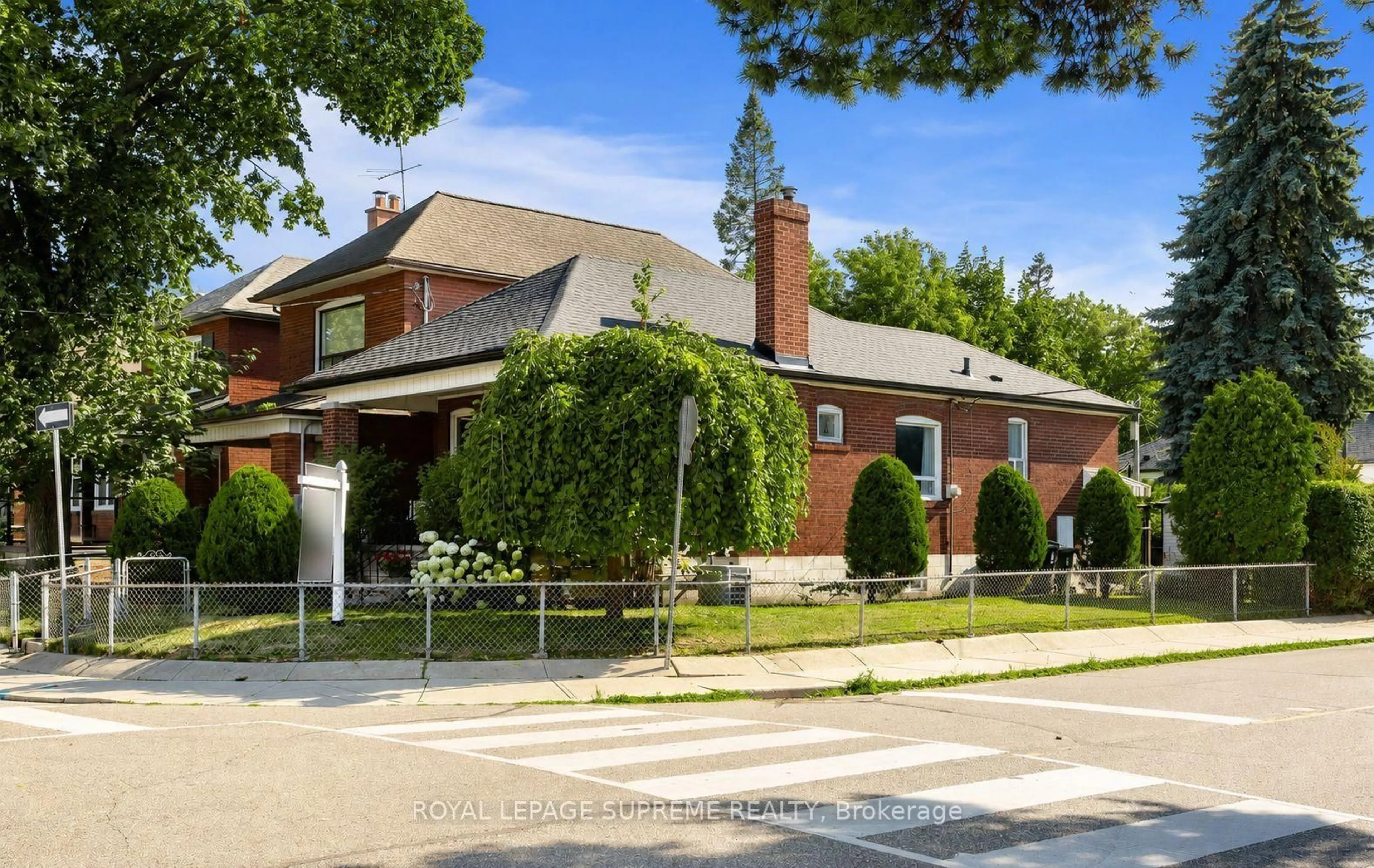 Home with brick exterior material, street for 50 Brookside Ave, Toronto Ontario M6S 4G7